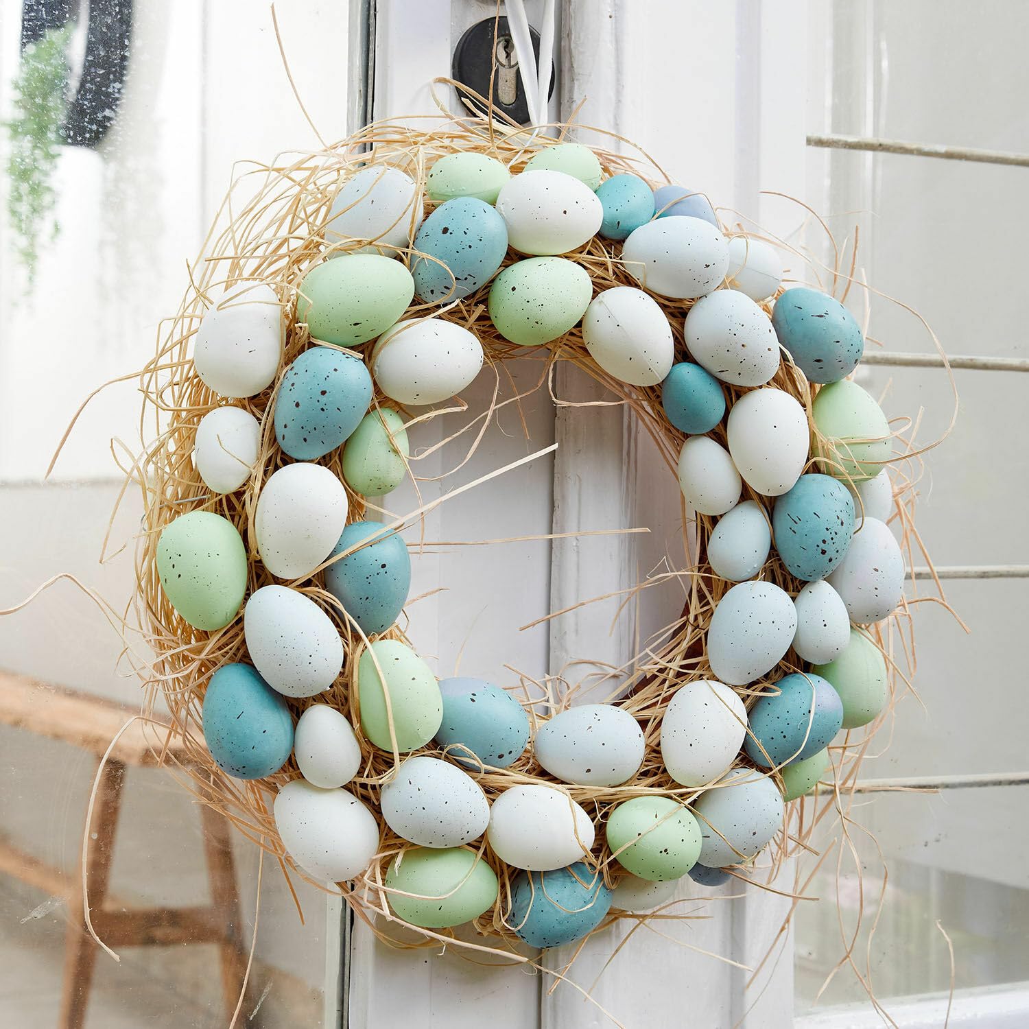 Loberon Kranz Pinehurst, von Hand bemalt, zarte Farbwahl, Osterkranz, Osterdeko, Ostern, Osterfest, Wohn-Accessoire, Bambus, Kunststoff, Schaumstoff, bunt