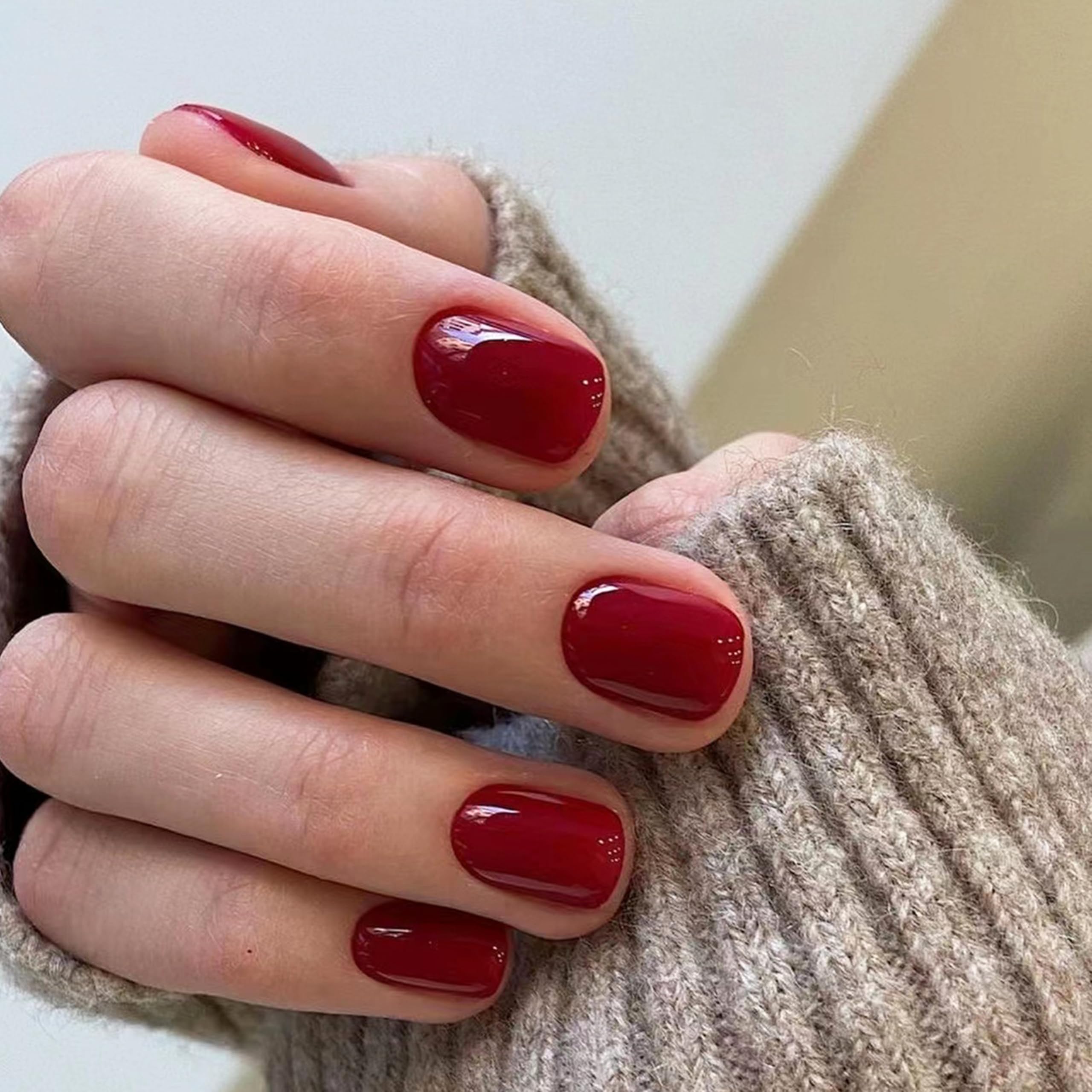 24 Stück Press on Nails Künstliche Nägel - Rote Kurze Quadratische Nägel zum Aufkleben, Fake Nails Fingernägel zum Aufkleben Full Cover Acrylnägel für Frauen Mädchen Nail Art Maniküre DIY (Rot)