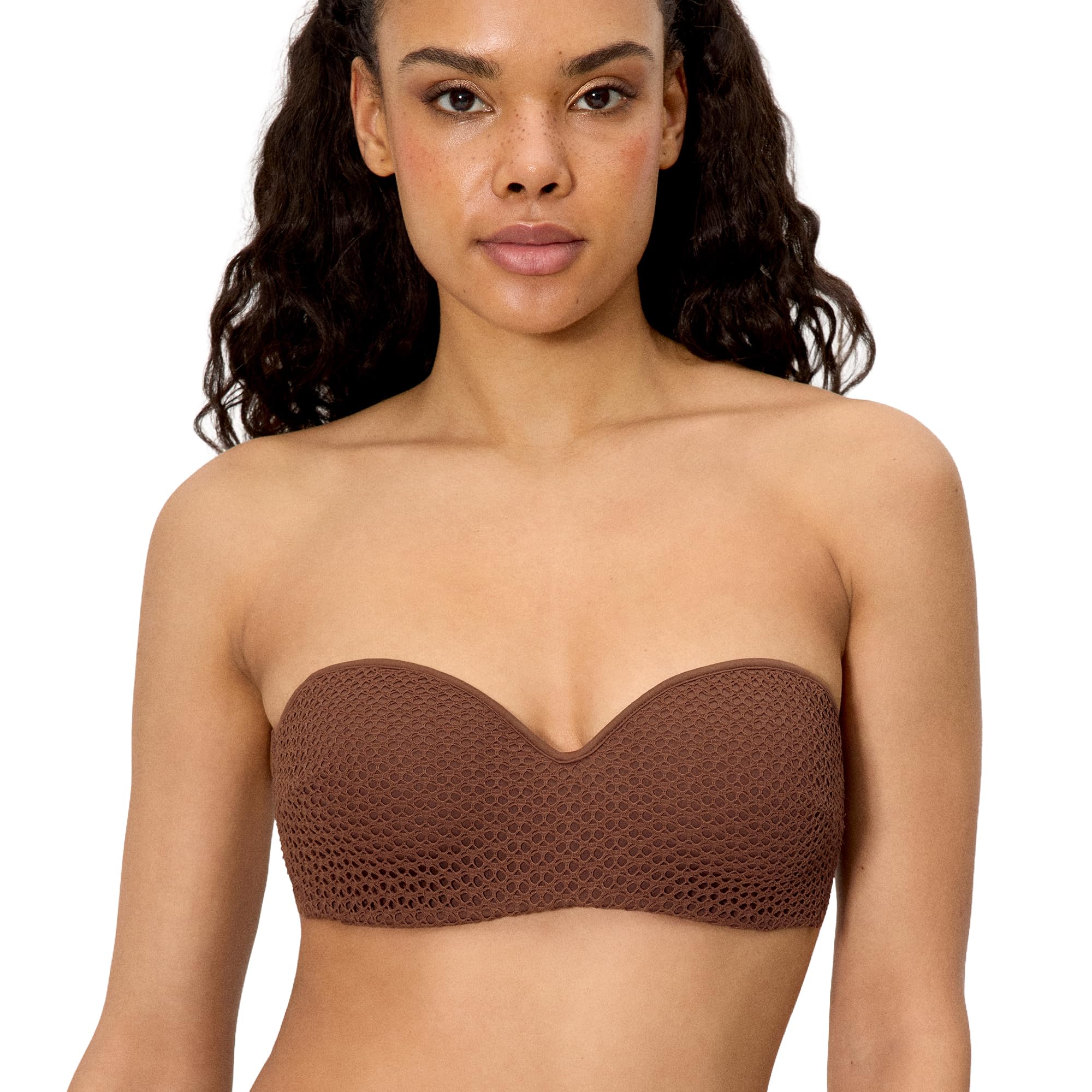 YSABEL MORA. Top Bikini Bandeau Tejido Calado Copa C. con Aro Y Relleno. Tirantes Regulables Y Desmontables. Opción Sin Tirantes. Combínalo con Braga A Juego para Look Completo .Colección Sand.