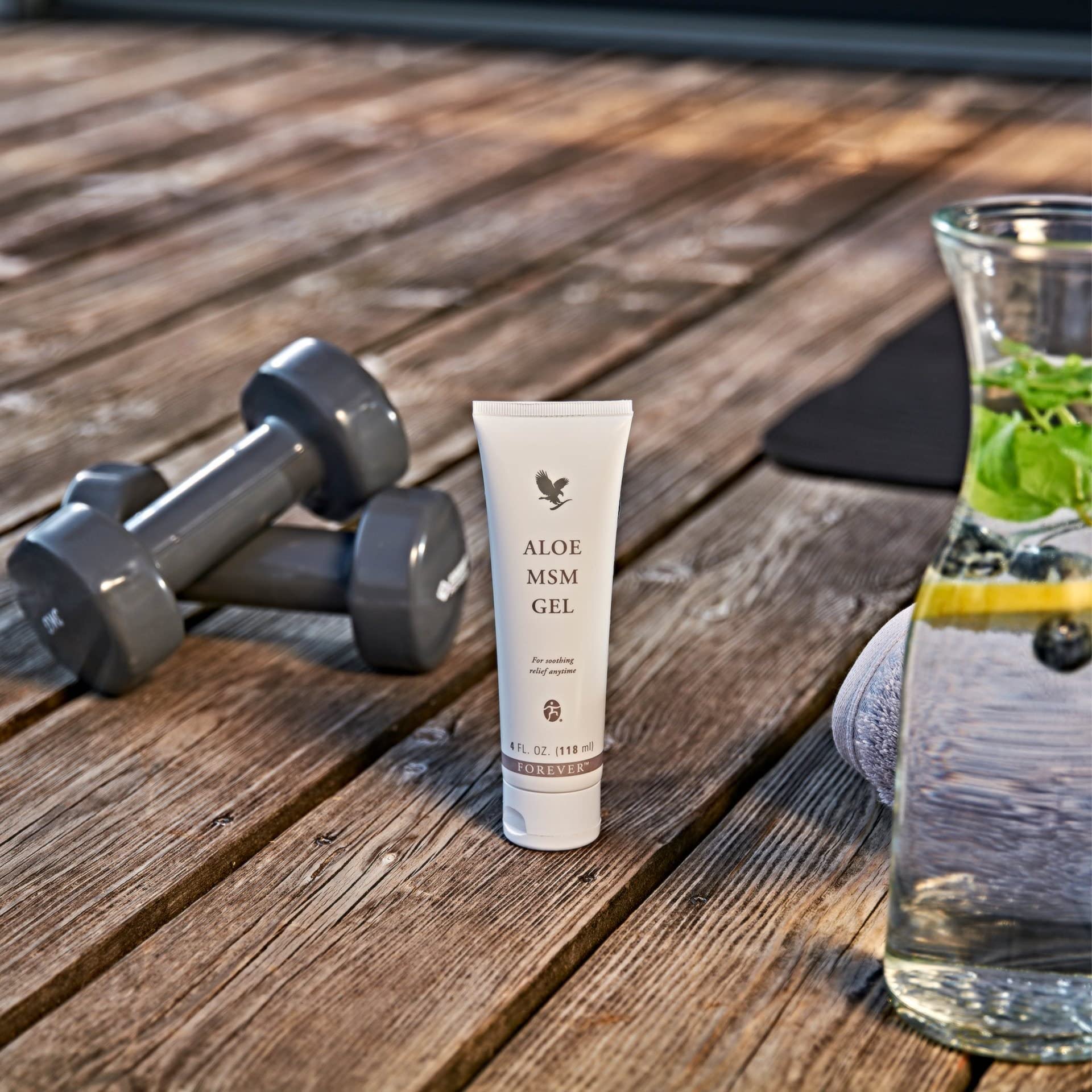 Forever Aloe MSM Gel (40% Aloe Vera), Sulphur Ointment for Athletes and  Active People, Natural Support for Connective Tissue, Fast Absorbing, ...