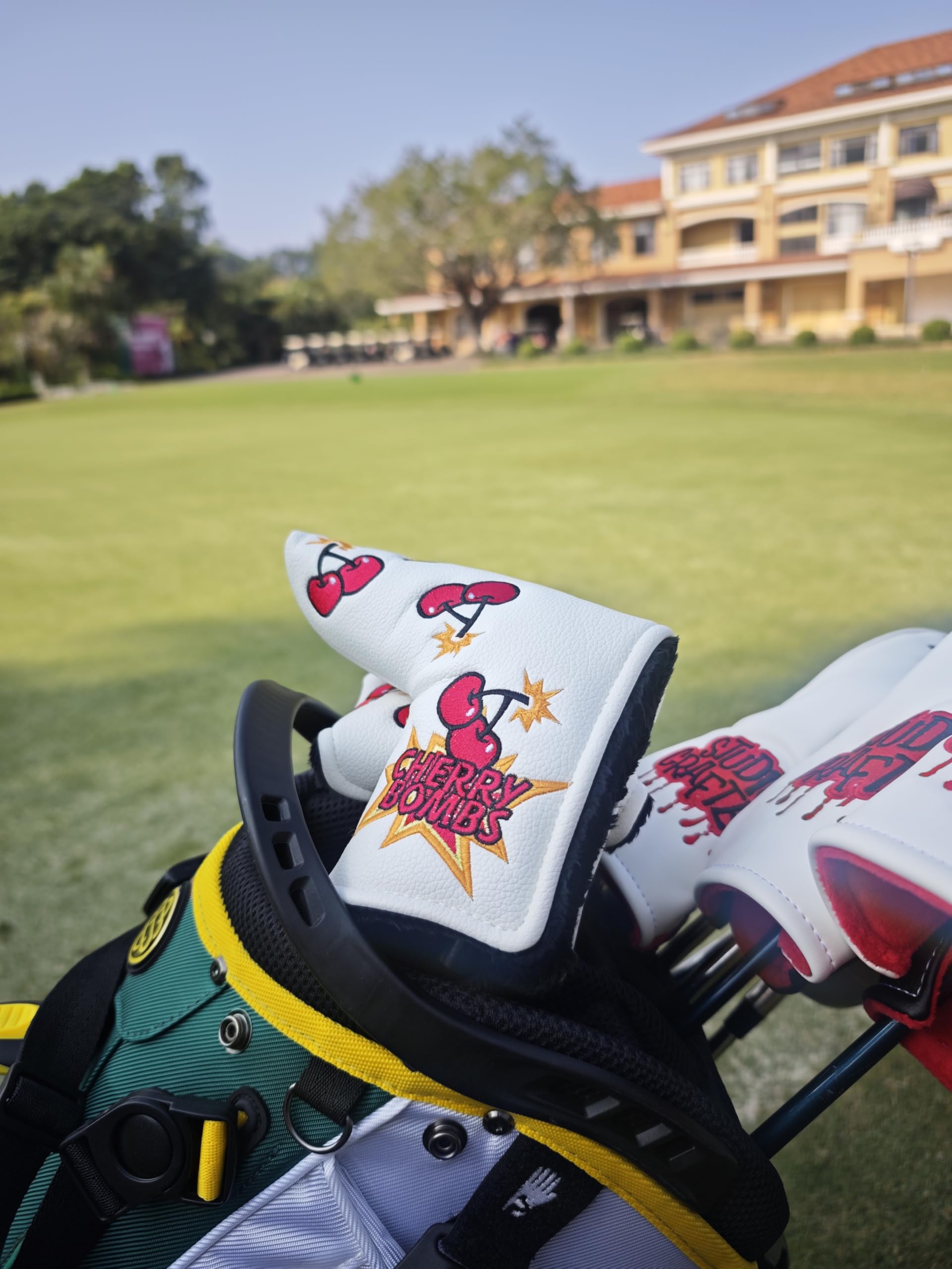 Cherry Bombs Blade - Funda magnética para putter de golf