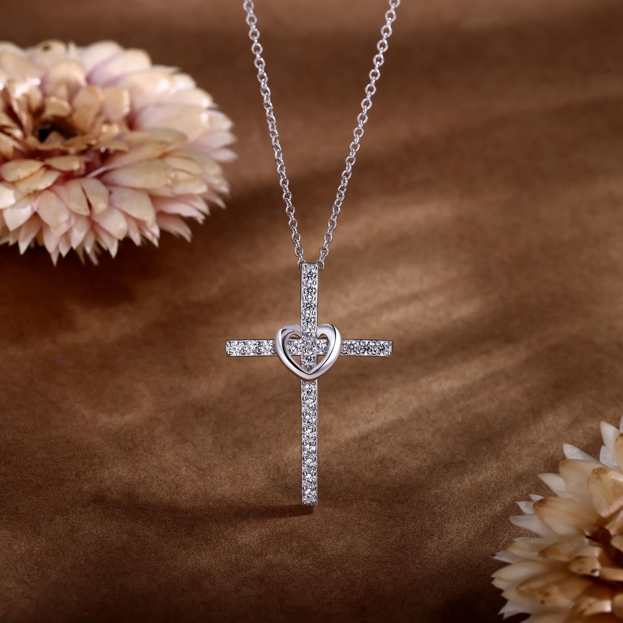 QUADRI 925 Sterling Silber Damen Kreuz Halskette - Rosenkranz oder großes Kreuz und Herz-Halskette 45 + 5 cm - Eleganter und einfacher Schmuck für Mutter Geschenk Mutter Freundin Schwester