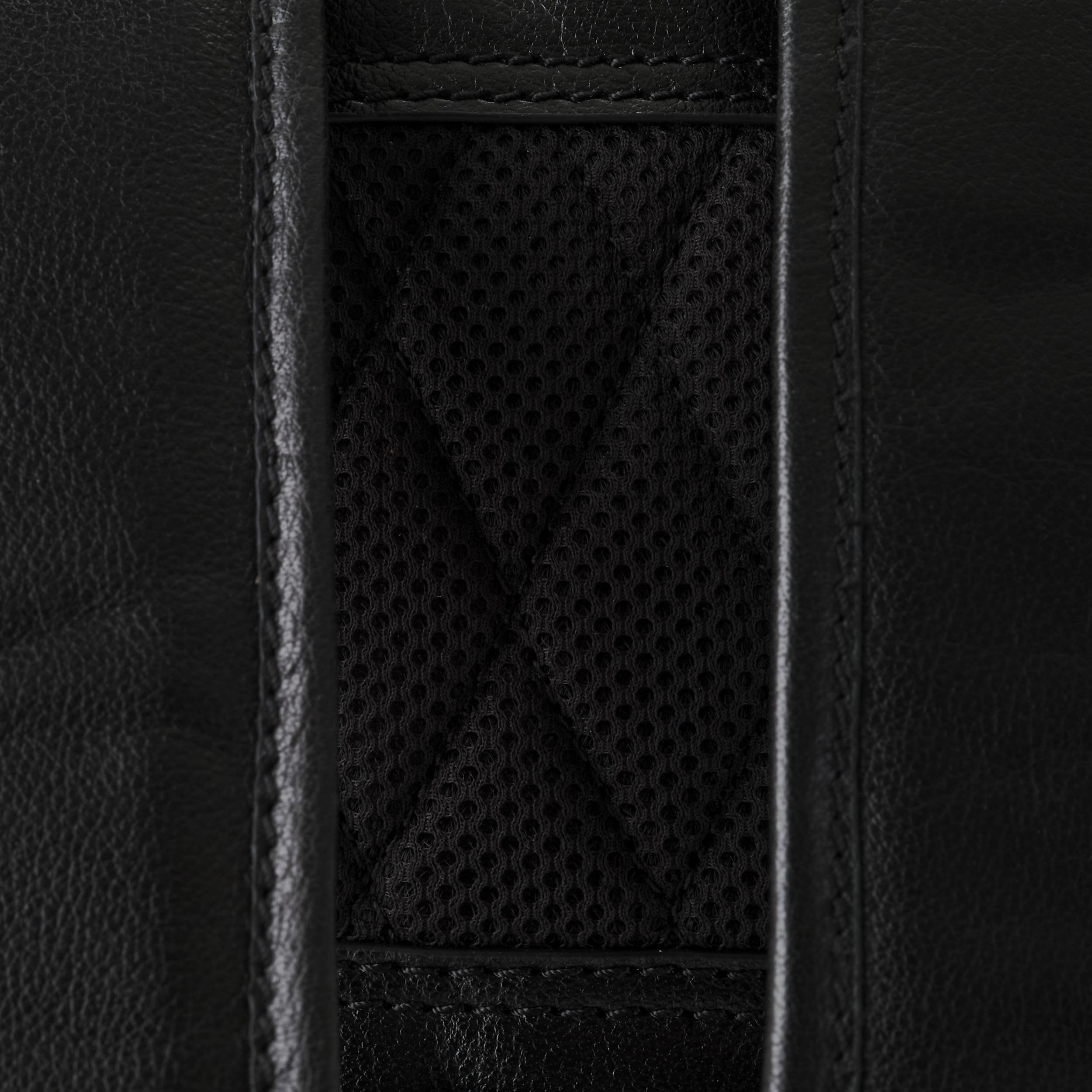 DRAKENSBERG Leder 16" Business Rucksack Frederico' luxuriöse Laptoprucksack für Büro, Arbeit und Reise, 20L - Schwarz, DR00547