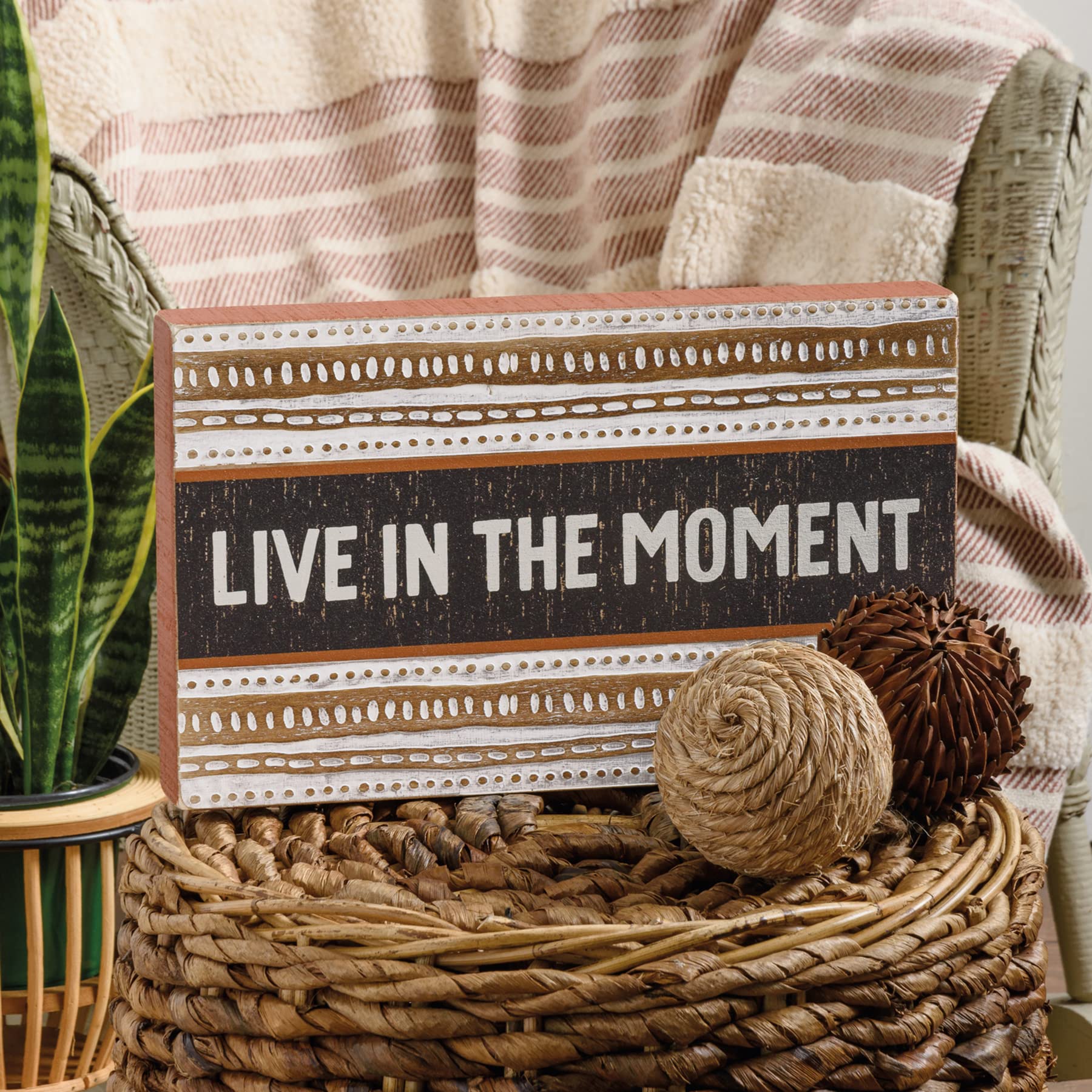 Primitives By Kathy 113918 Live in the Moment Slat - Cartel de caja (35,5 cm)