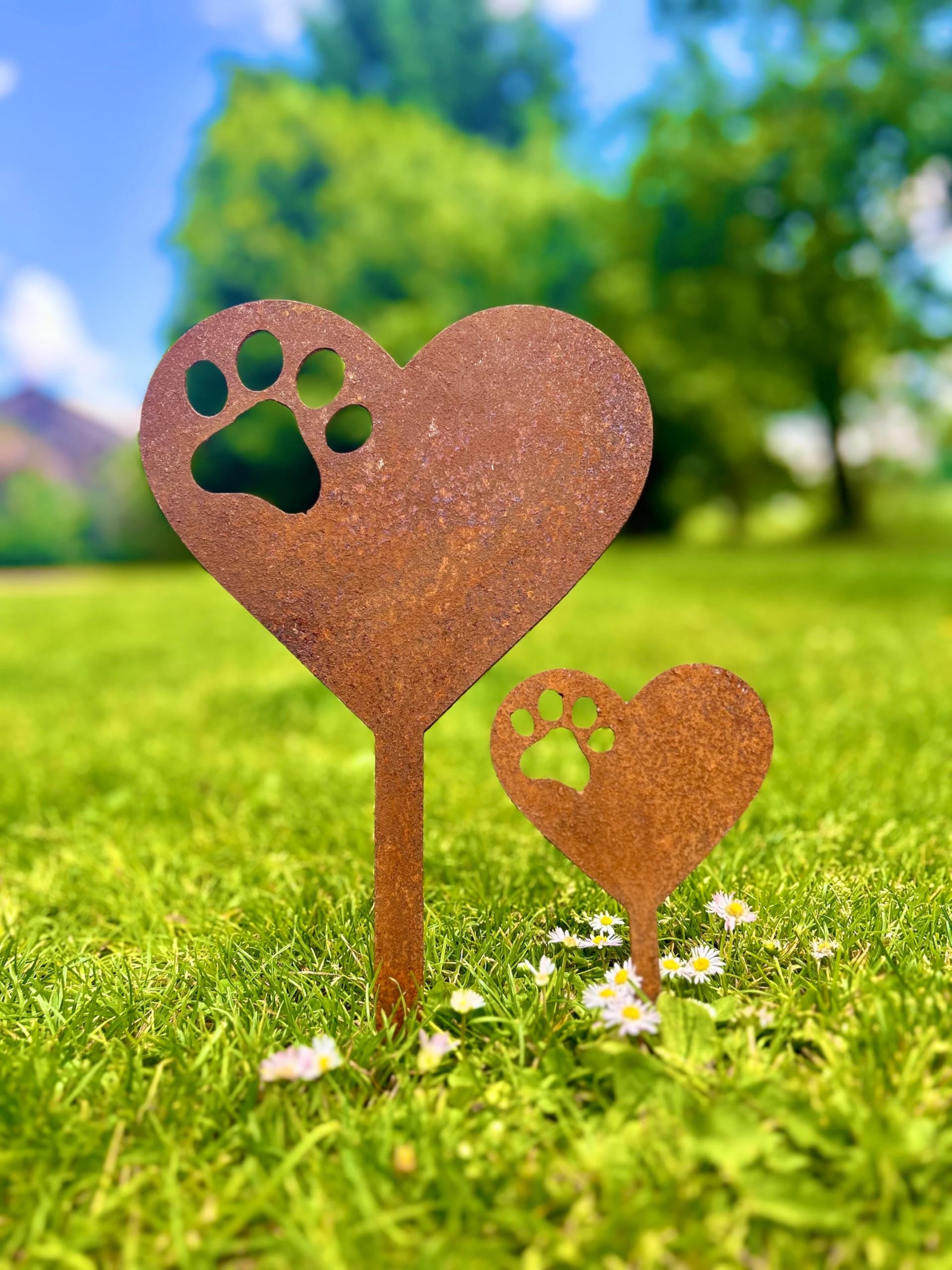 D&L Lasertec Edelrost Gartenstecker Herz mit Pfote, Hundeherz, Beetstecker, Gartendeko, Hundedeko, Gartendekoration Set klein + groß