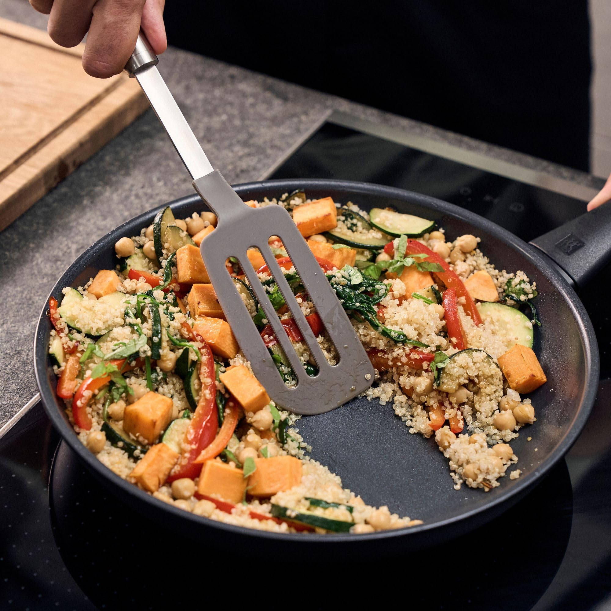 ＶｉＶA  PLUS Amazon.com: ZWILLING Madura Plus Non-Stick Ceramic Coating