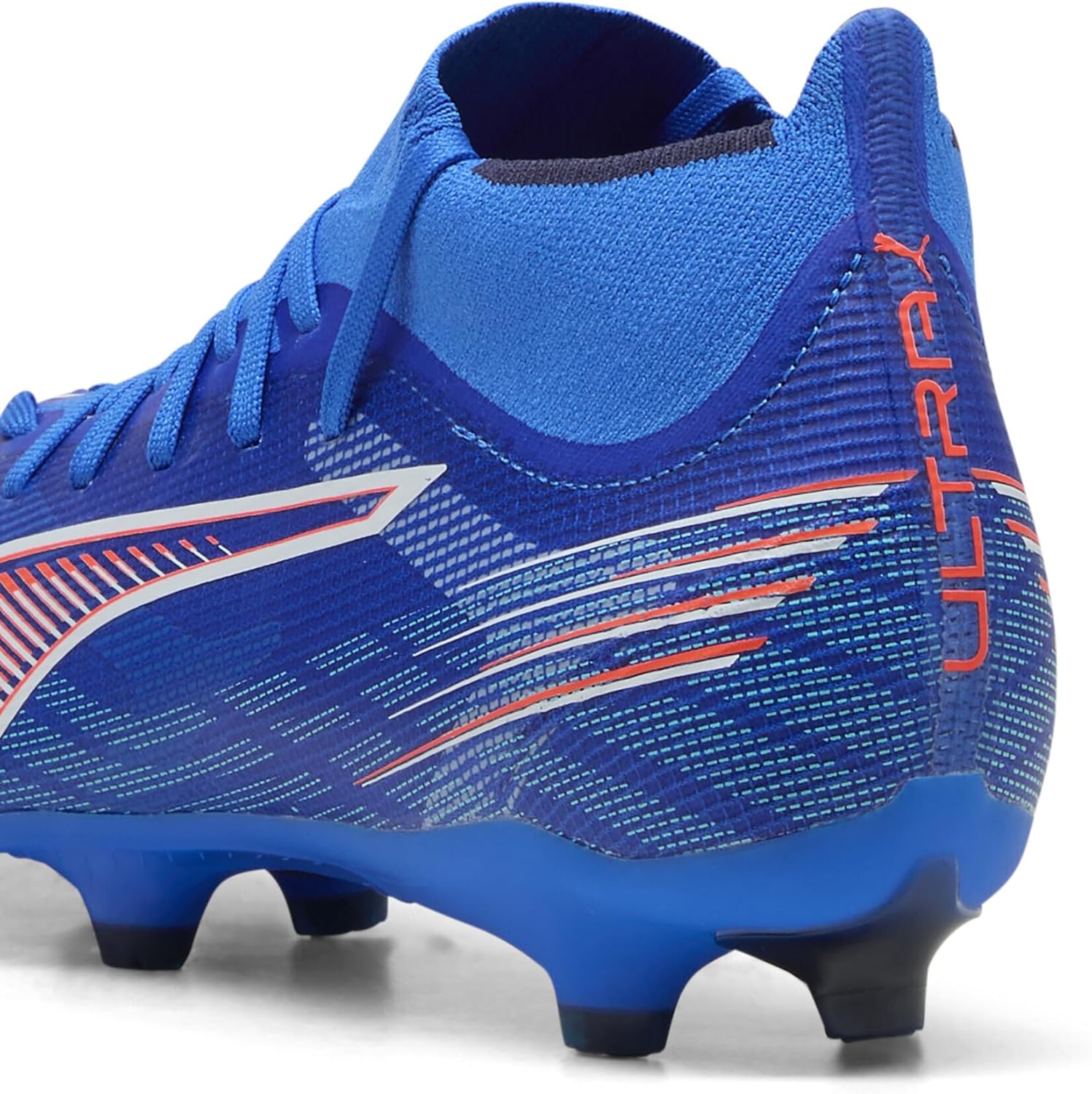 PUMA Women's Football Soccer Shoe