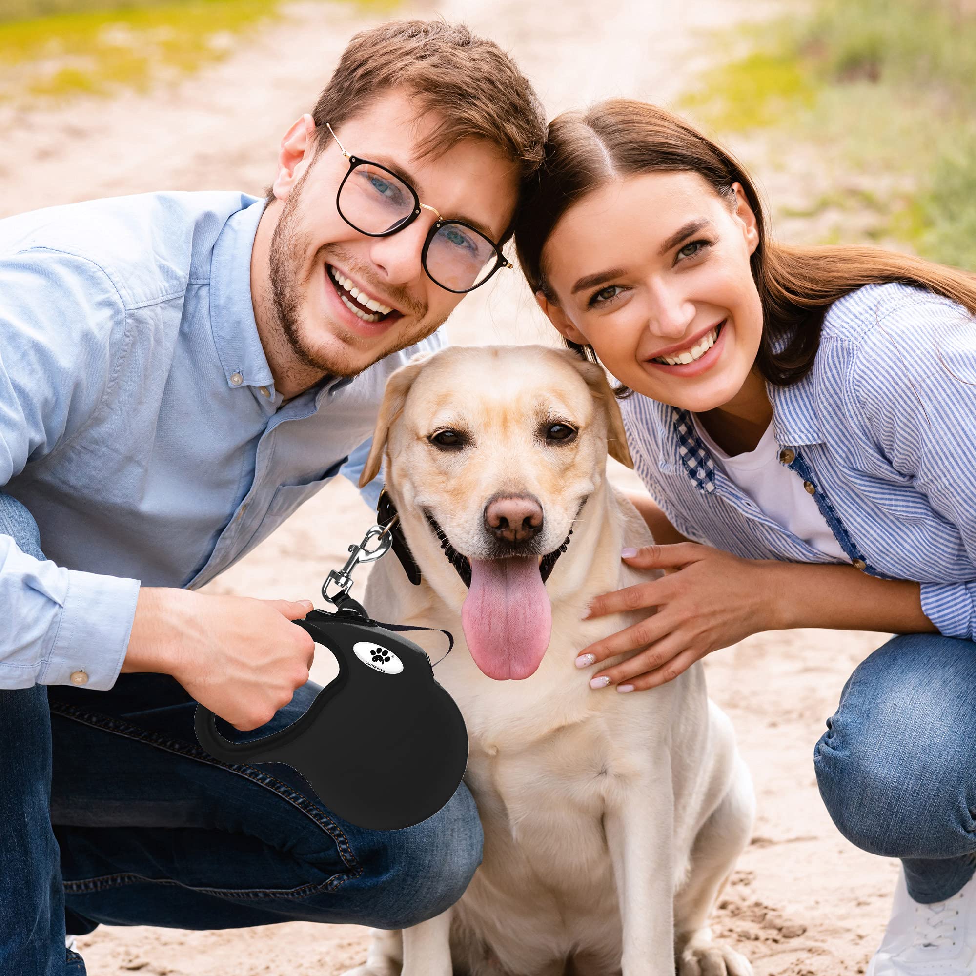 Correa de perro retráctil resistente para perros grandes de hasta 100 libras, cinta de nailon resistente de 16 pies, color negro