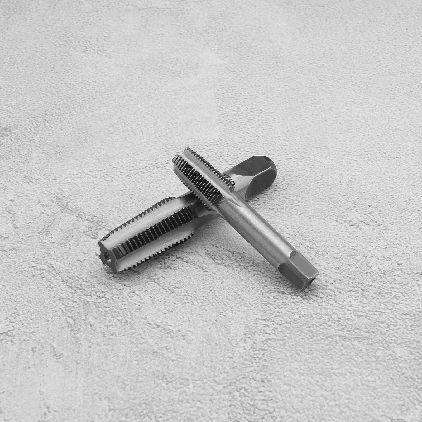 5pcs NPT 60 Degrés Robinet de Tuyau Cylindrique Filetage Robinets Convient pour 1/8 1/4 3/8 1/2 3/4 NPT Filetage de Tuyau Portant Outil de Filetage de Tuyau en Acier