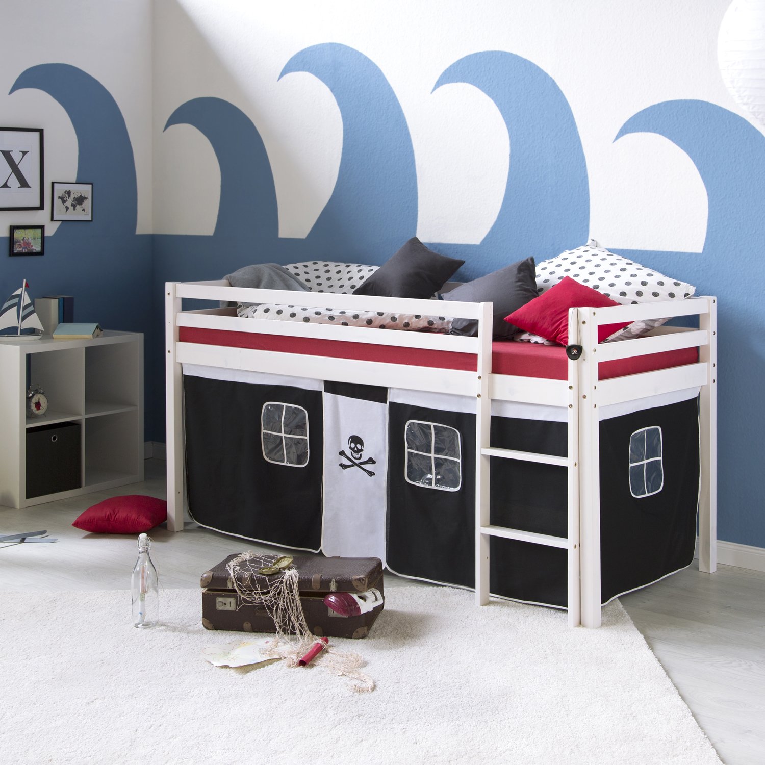 Homestyle4u Kinderhochbett 90x200 cm – Weiß, Kiefernholz, mit Treppe und Piratenvorhang