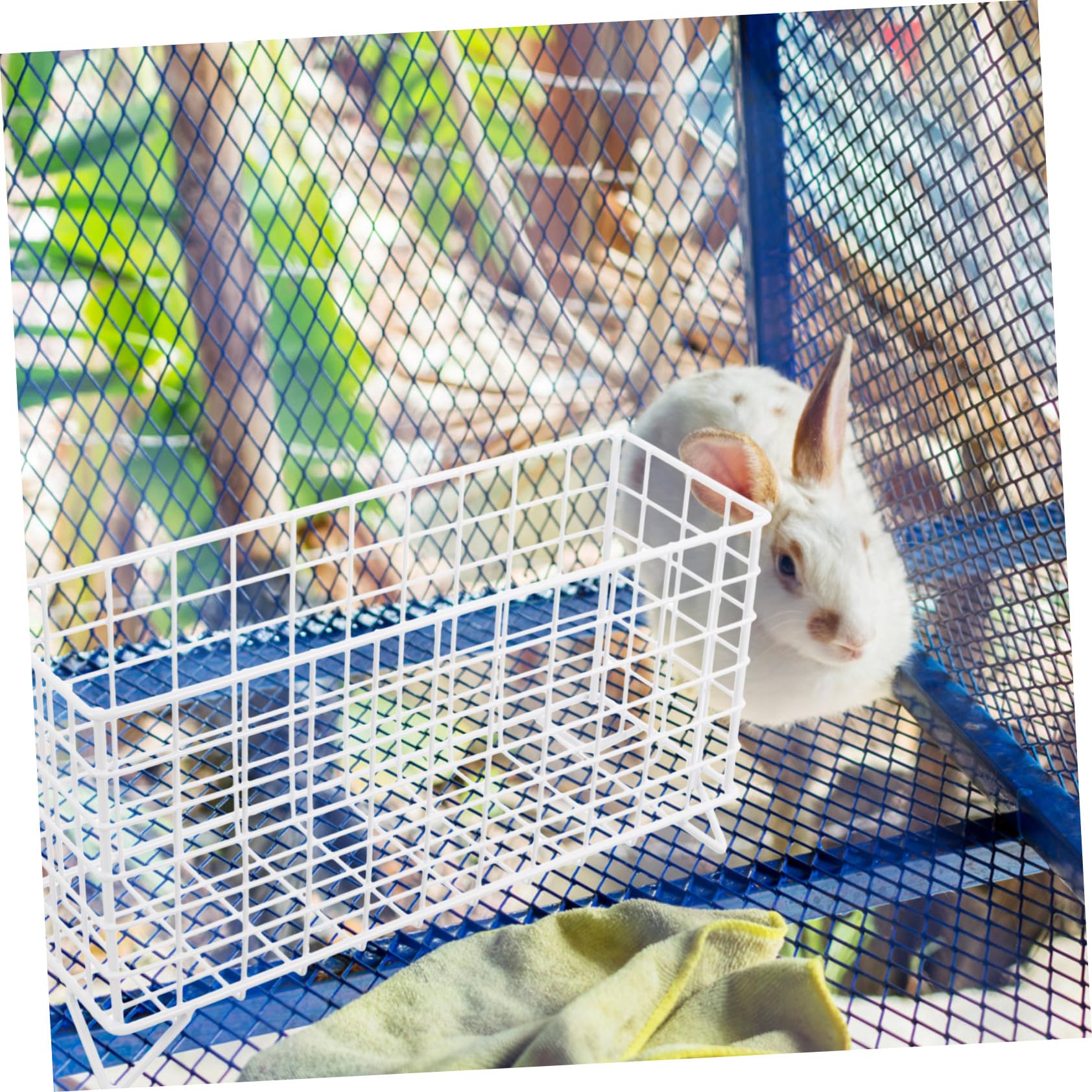 Comedero de Metal para Heno de Conejo Blanco, Estante Resistente para Mantener Alimento Limpio, Accesorio Seguro para Jaulas de Pequeños Animales