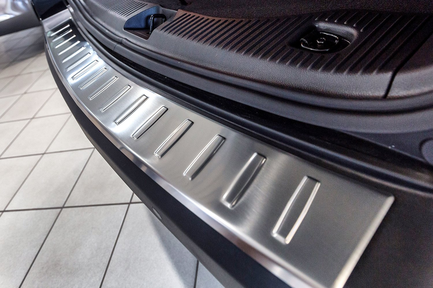 tuning-art 972 Edelstahl Ladekantenschutz passend für Opel Mokka 2012-2016