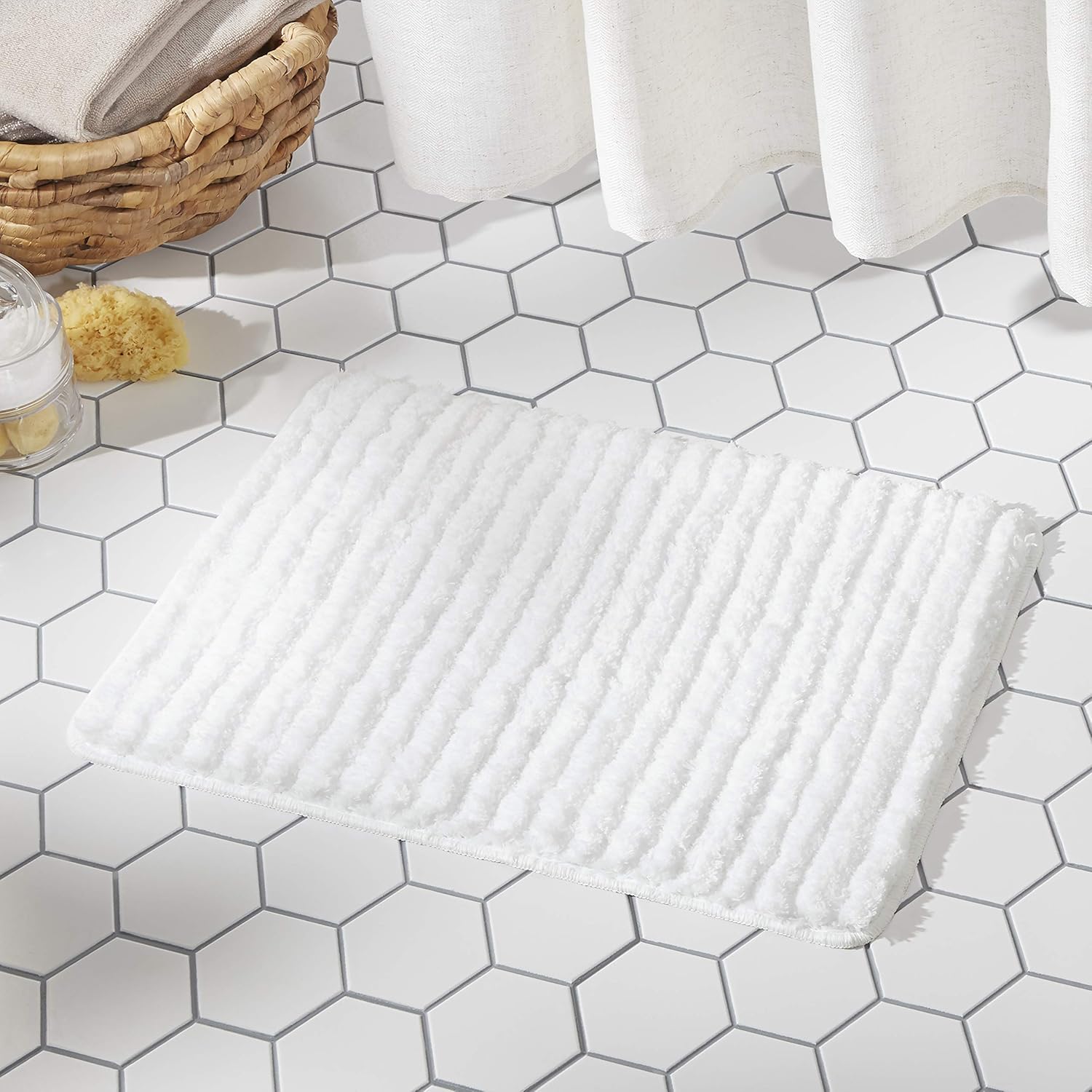 SoHome Striped Bathroom Rug Mat, Super Soft Extra Absorbent Shag Bath Mat Rug, Perfect Plush Carpet Mat for Shower and Bathroom, Machine Washable, Non Slip, 27”x48” White