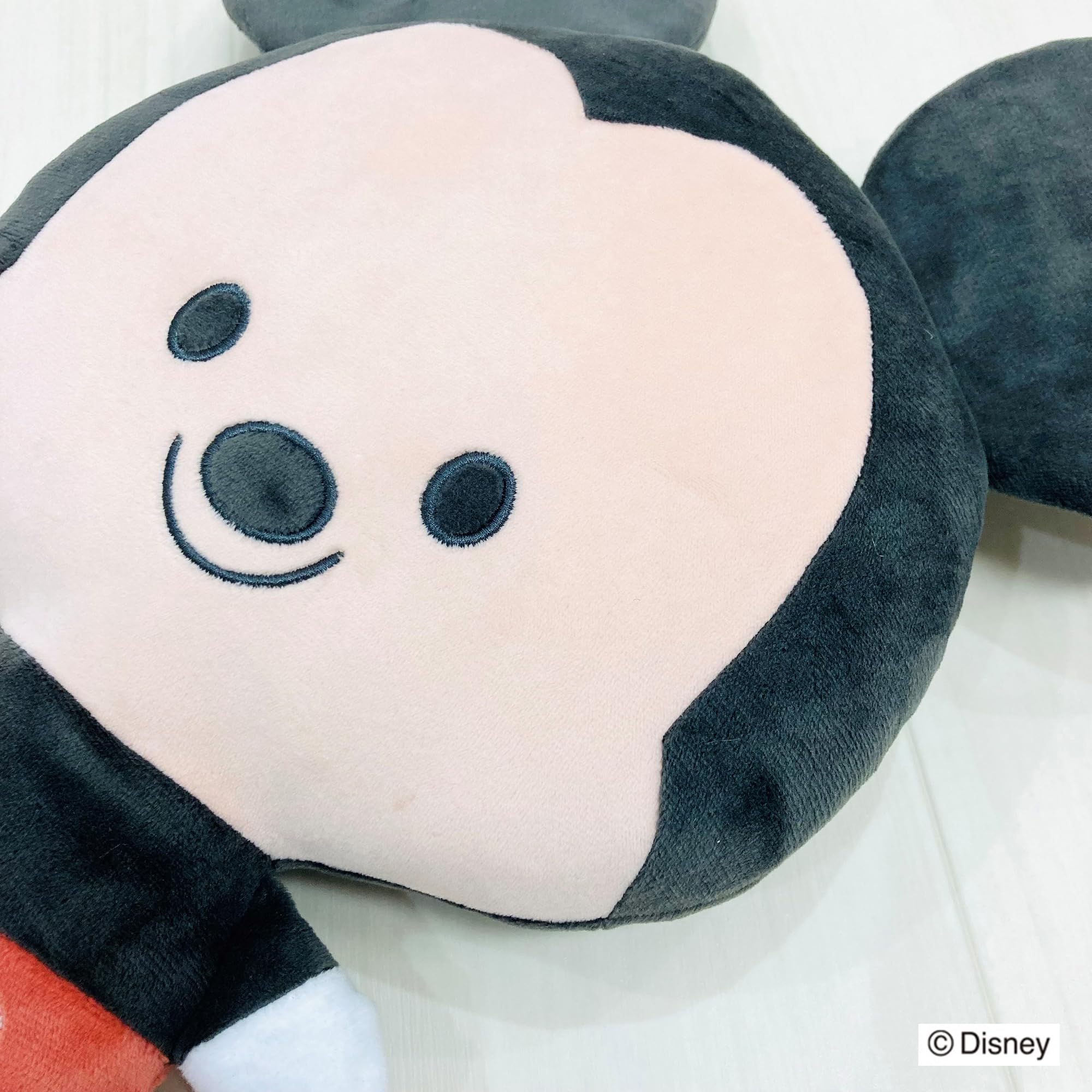 ミッキーマウス　本の形　ピロー　抱き枕　ディズニー　クッション　プレゼント　雑貨 ディズニー ミッキーマウス 抱き枕 (ファインシェイプ) クッション