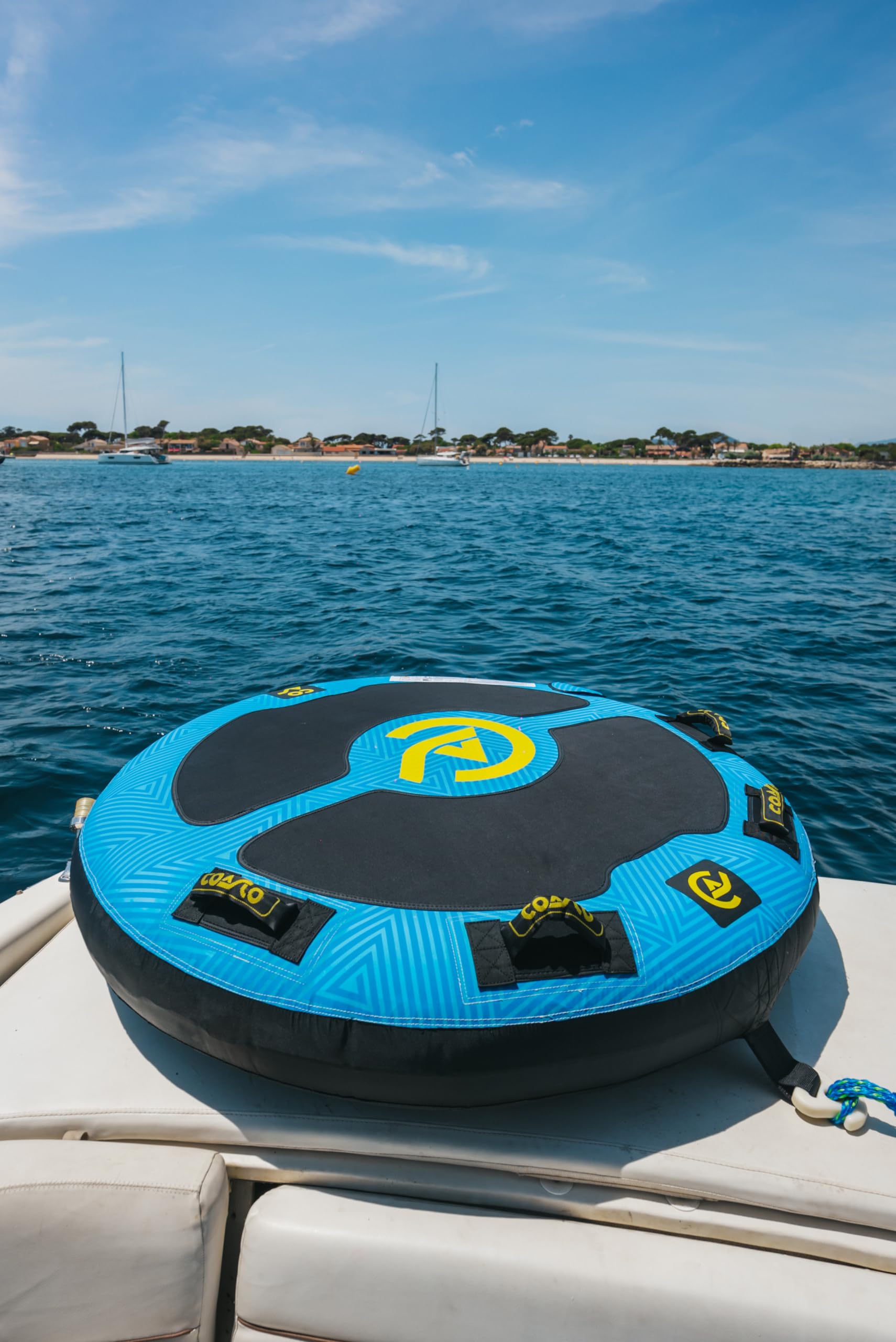 Boya remolcada Maroa COASTO - PB-CBMAROA2 - para 2 Personas - Forma: Redonda - Diámetro: 60" (152cm) Capacidad: 2 Personas Construcción: PVC 26G + Nylon 420D Bolsa de Transporte incluida