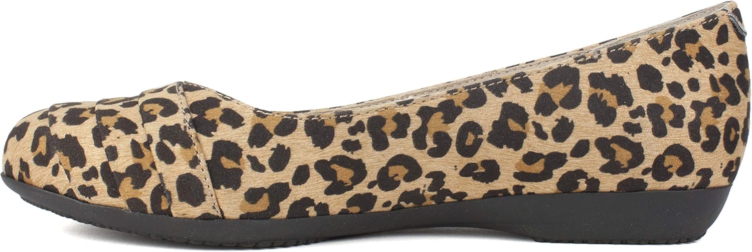 CLIFFS BY WHITE MOUNTAIN Shoes Clara Women's Flat, Tan/Leopard/Suedette, 8.5 M