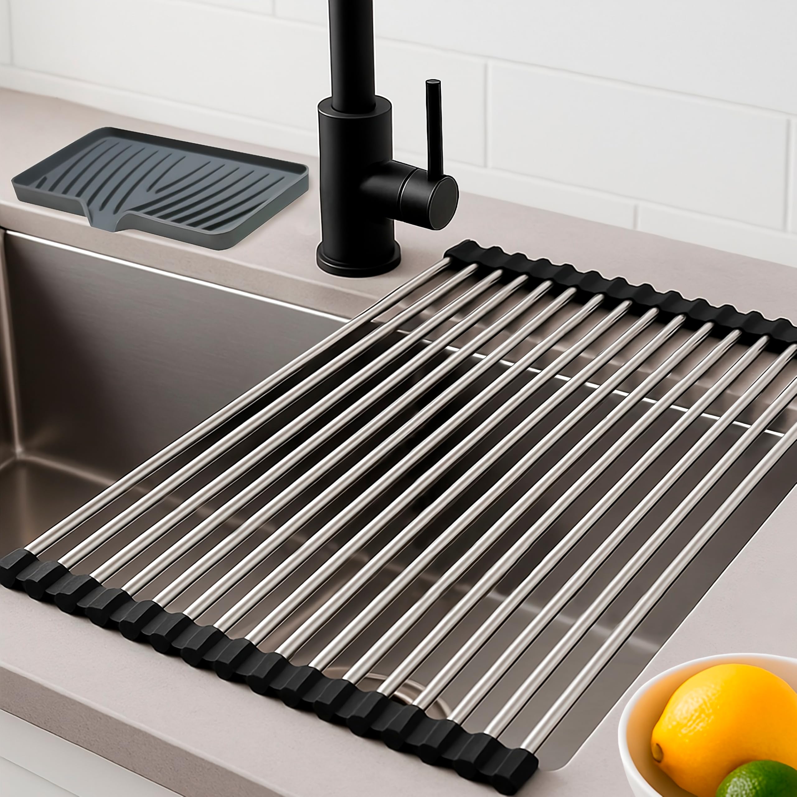 Escurreplatos sobre Fregadero + Soporte Estropajo, Escurridor de Platos y Verduras para Fregadero Plegable y Enrollable (43x35cm), Acero Inoxidable SUS 304 y Silicona, Base Resistente al Calor
