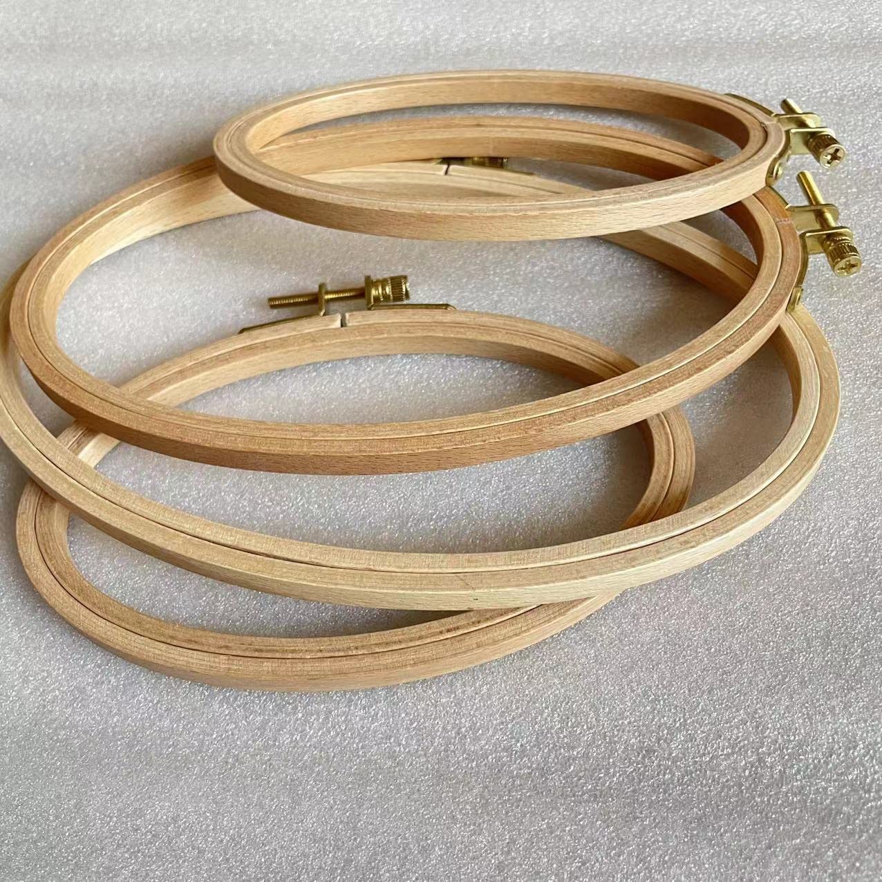 Vintage Princess Wooden Embroidery Hoops Set Of 4 Antique Princess Wooden Embroidery Hoop, 4 inch - Day Trip  main image 3