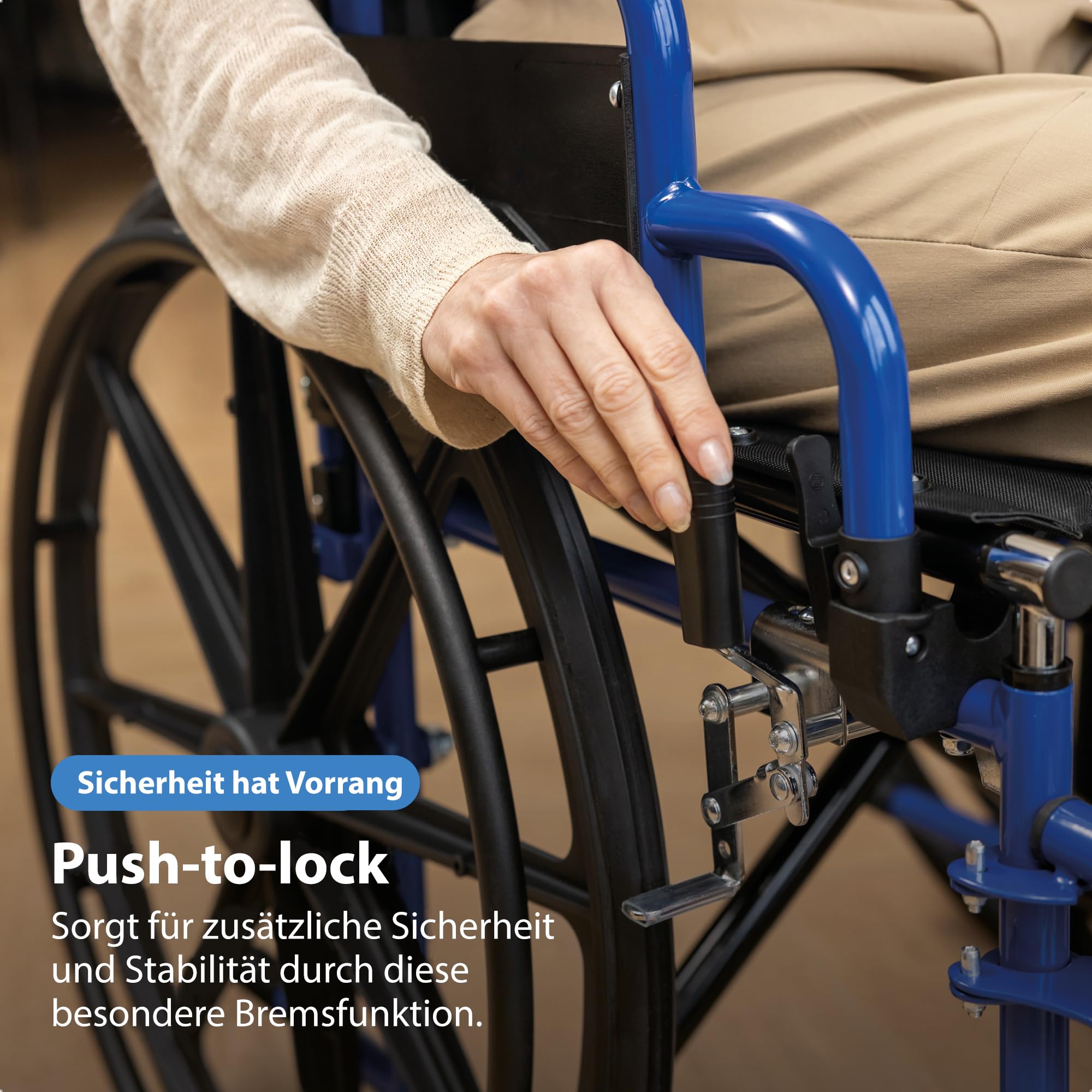 Safe Age® ROLLSTUHL FALTBAR LEICHT: Mit nur 18,6 kg und rund 32 cm Faltbreite passt er in jeden Kofferraum, ideal als Reiserollstuhl