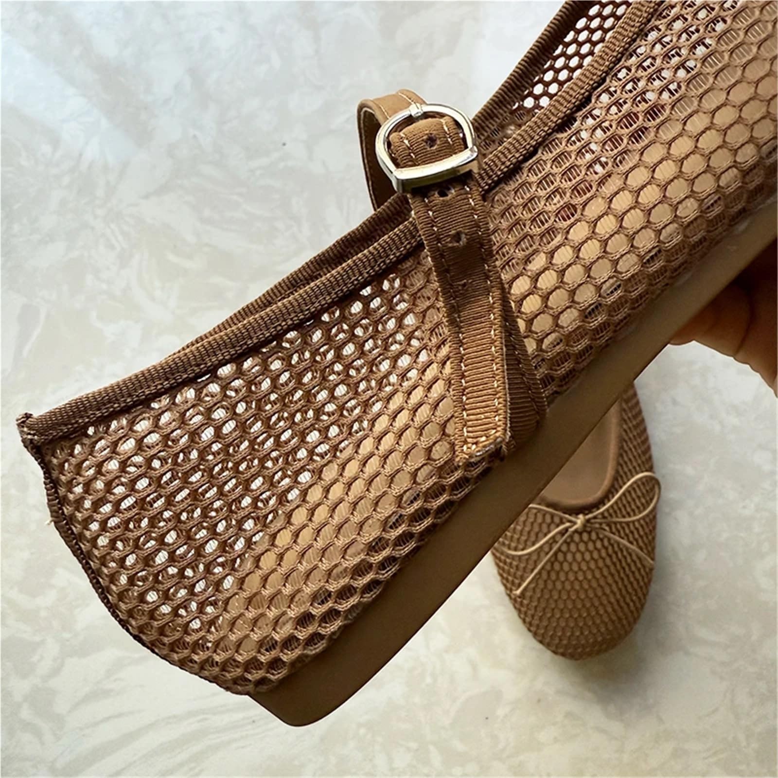 Runde Zehen Mesh Schuhe Frauen Aushöhlen Sommer Fischnetz Ballerinas Schnalle Riemen Elegante Weiche Atmungsaktive Für Damen
