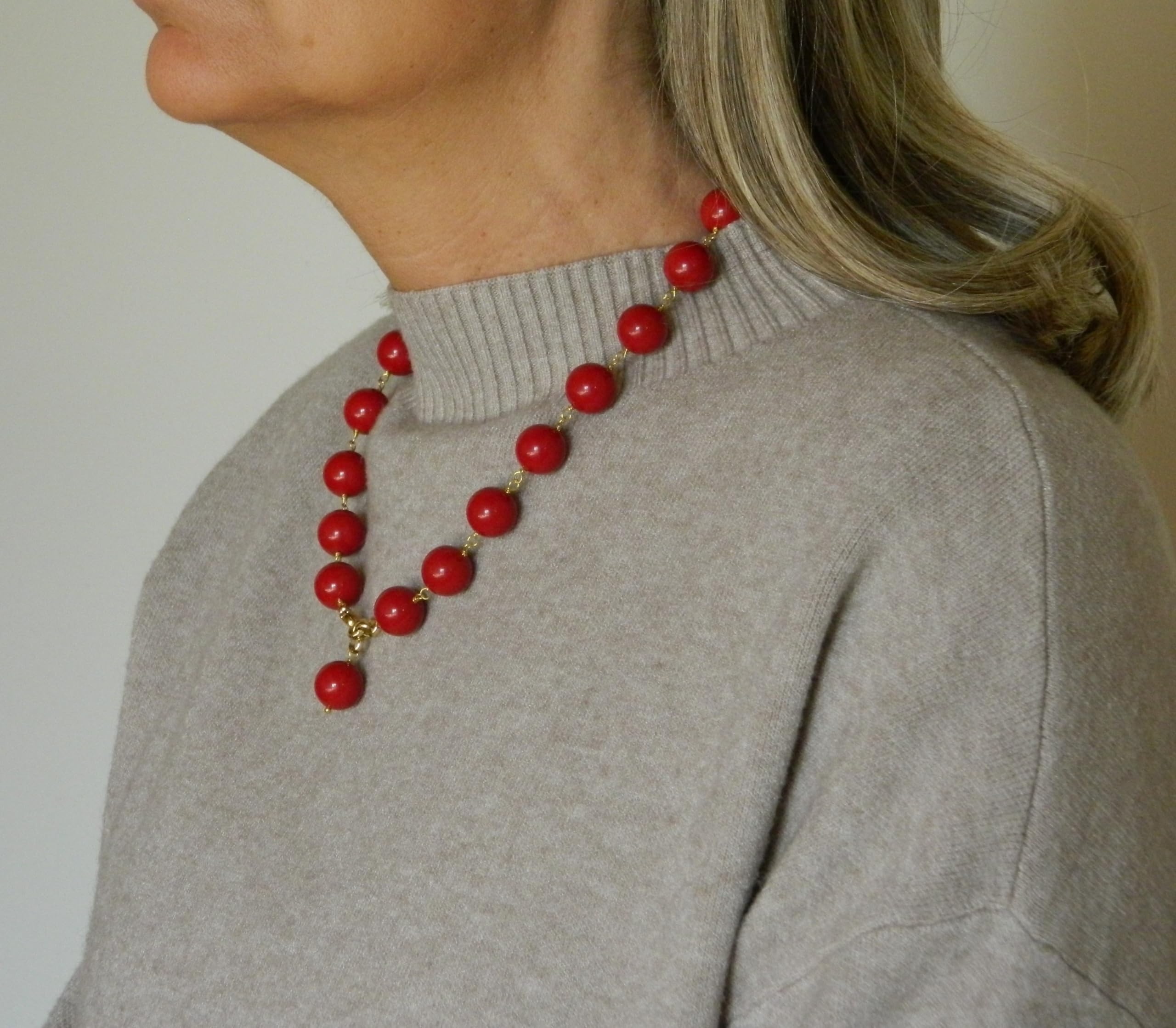 Collana girocollo donna con palline lisce 14 mm in pasta di corallo rosso scuro – Catenella e chiusura dorata – Lunghezza 52 cm – Gioielli artigianali Made in Italy – Nichel free – DodiGioielli