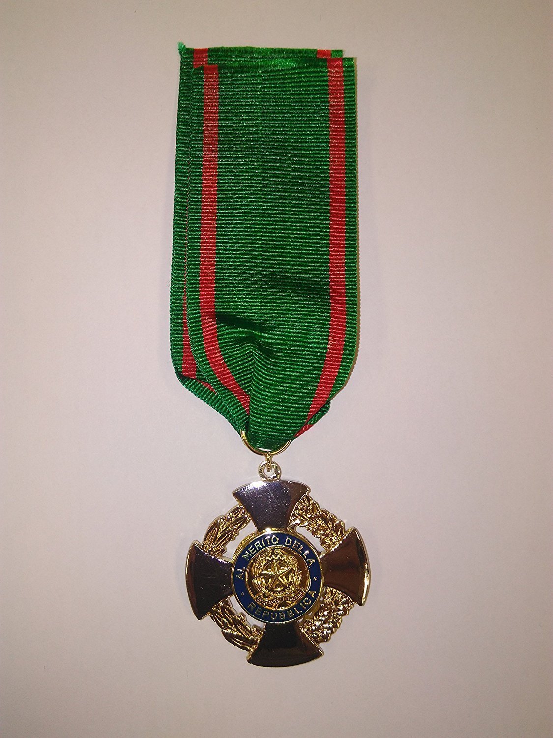 Médaille Chevalier au mérite argentée pour collectionneurs et cérémonies officielles
