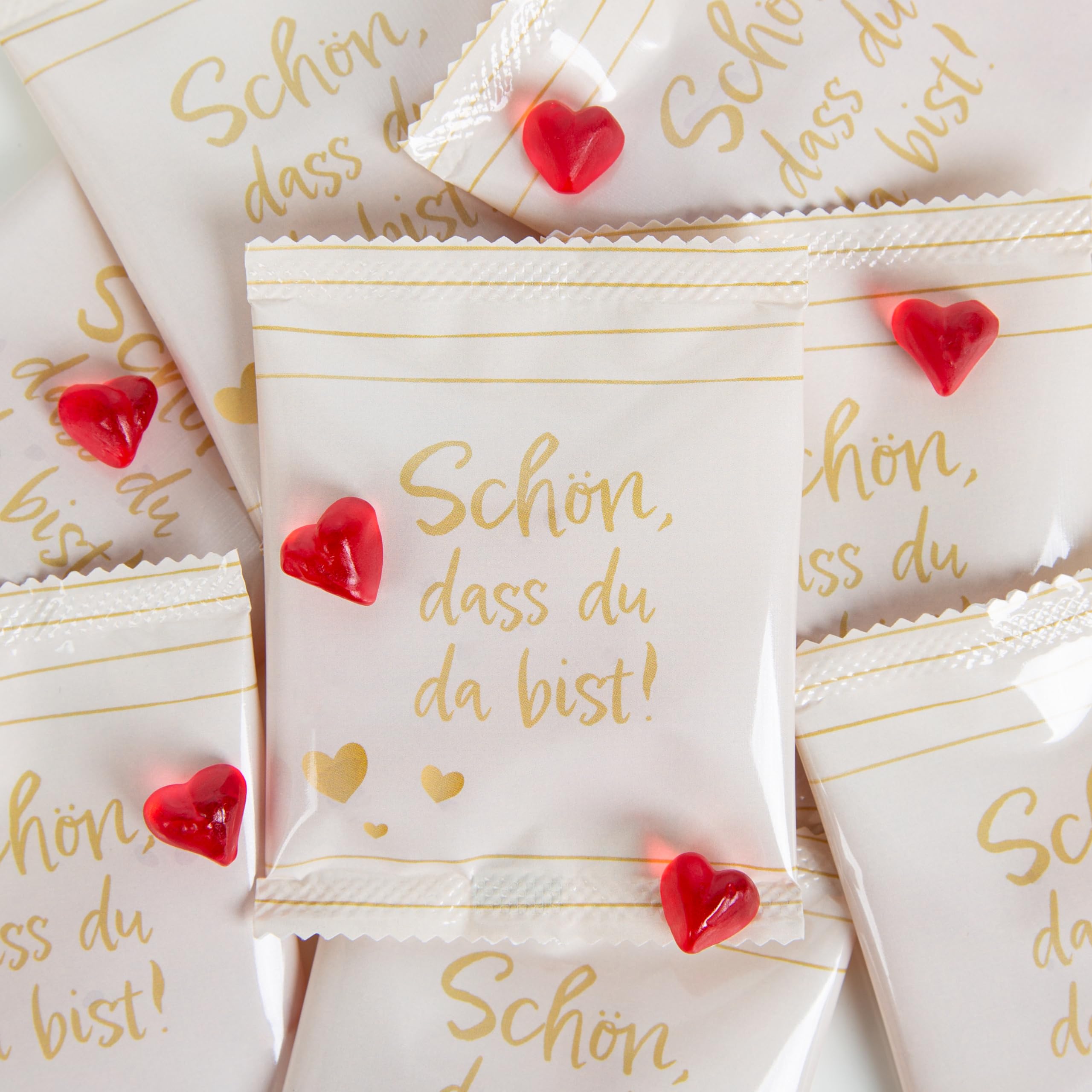 Logbuch-Verlag 100 Schön dass du da bist Gastgeschenke rote Herzen Gummibärchen für Hochzeit Geburtstag Event