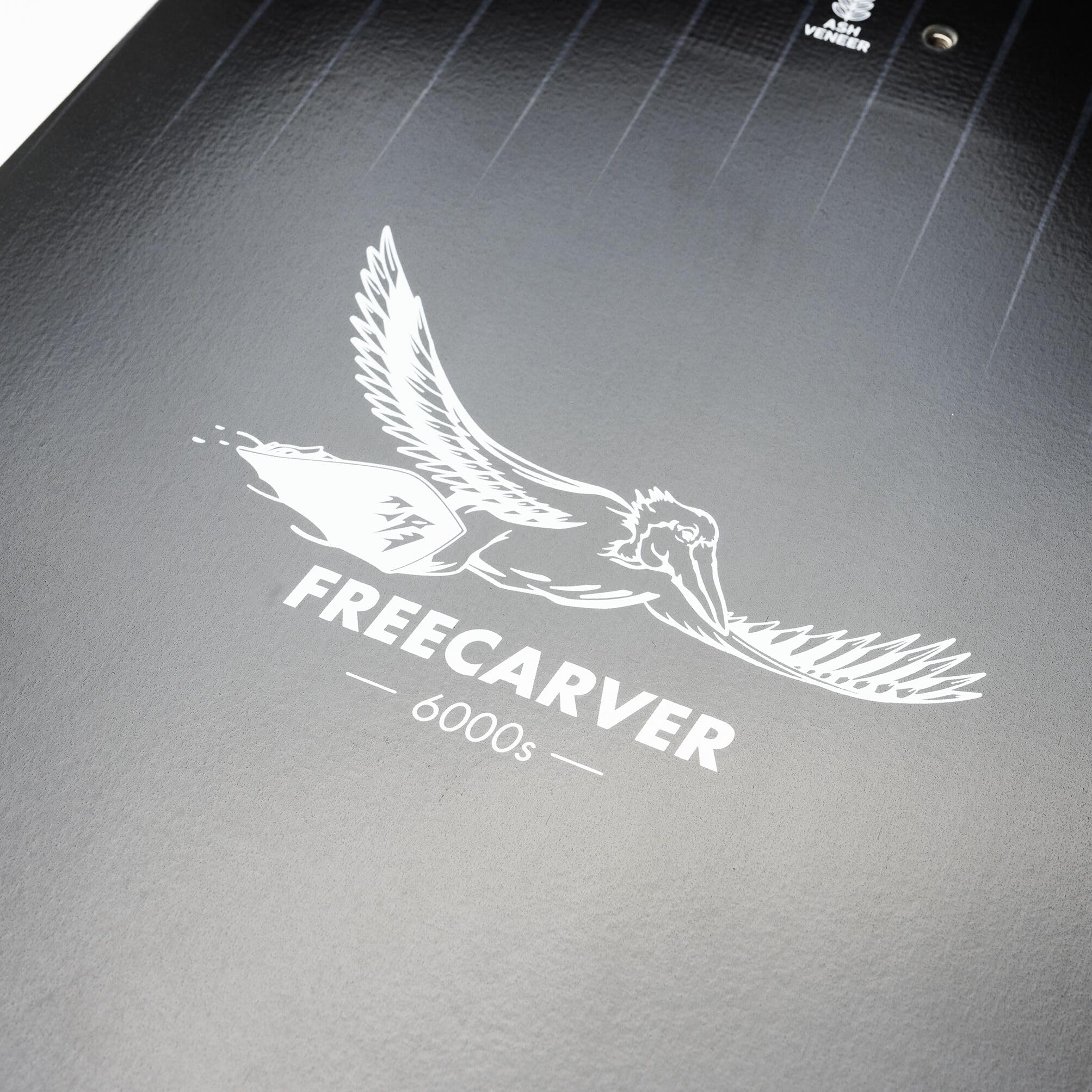 JONES - Freecarver 6000S, Snowboards Carver, idéal pour effectuer des virages serrés et des slashing All-Mountain