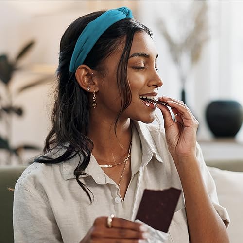 Miniatura 6 de The Good Chocolate - Barras estilo chocolate con leche Keto, 80% menos de azúcar, aperitivo de carbohidratos netos más bajos, calorías más bajas,