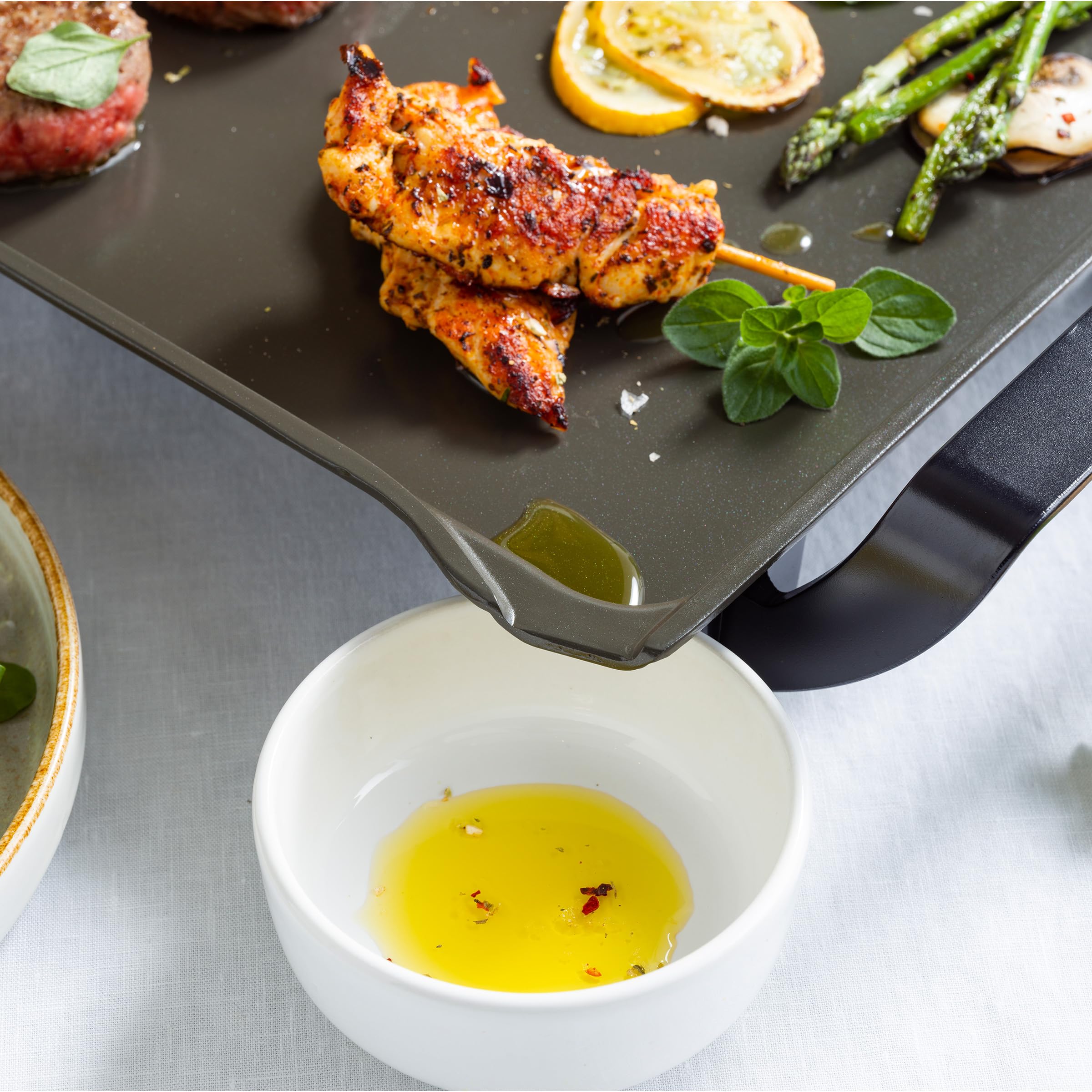BK Connect Elektrische Teppanyaki Grillplatte 46 × 26 cm – PFAS-freie keramische Antihaftversiegelung, 2300 W, 5 Temperaturstufen, Fettablauf, Abnehmbares Netzkabel, Für bis zu 8 Personen