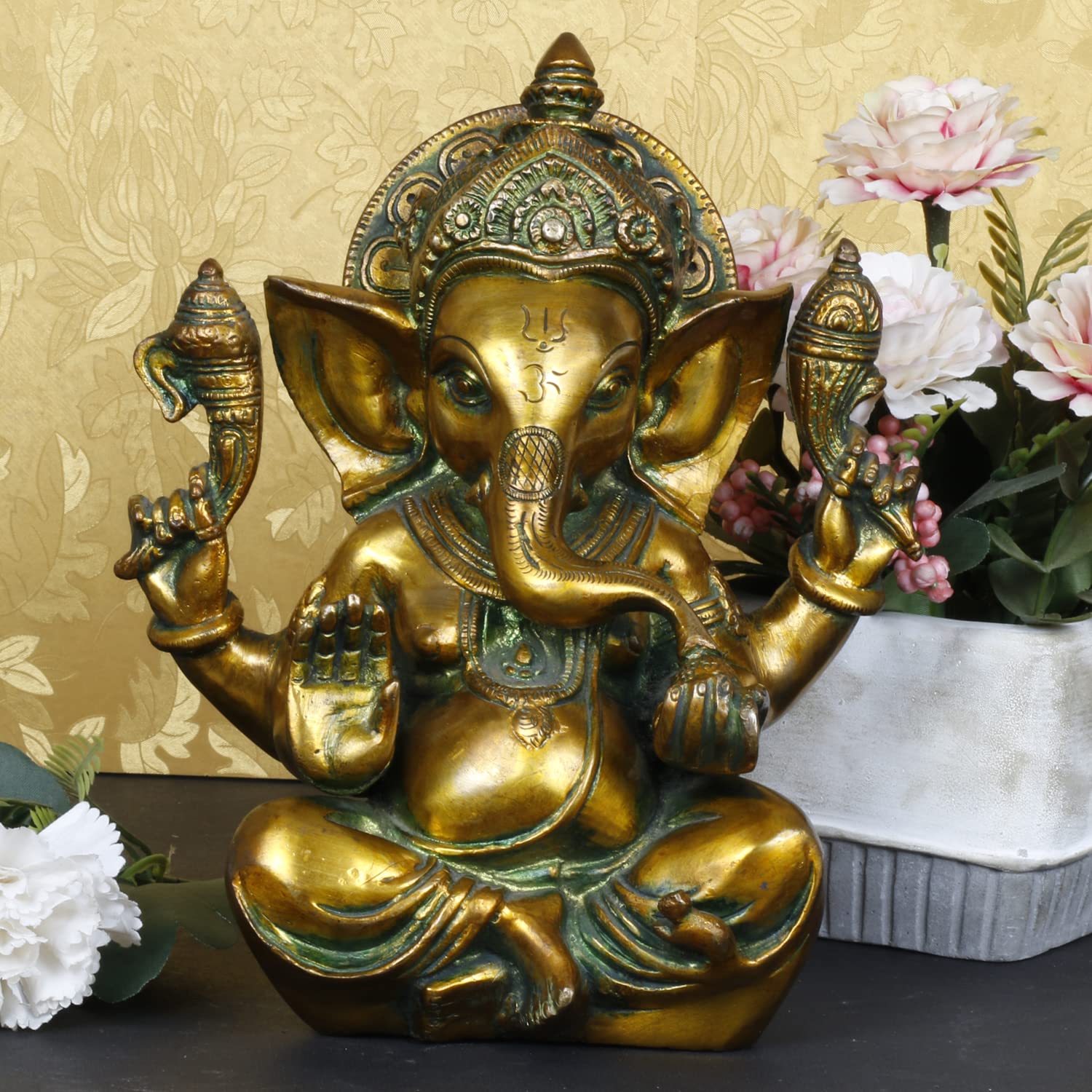 Ganesha Ganpati Murti ARTVARKO en laiton : créez un coin de sérénité dans votre salon