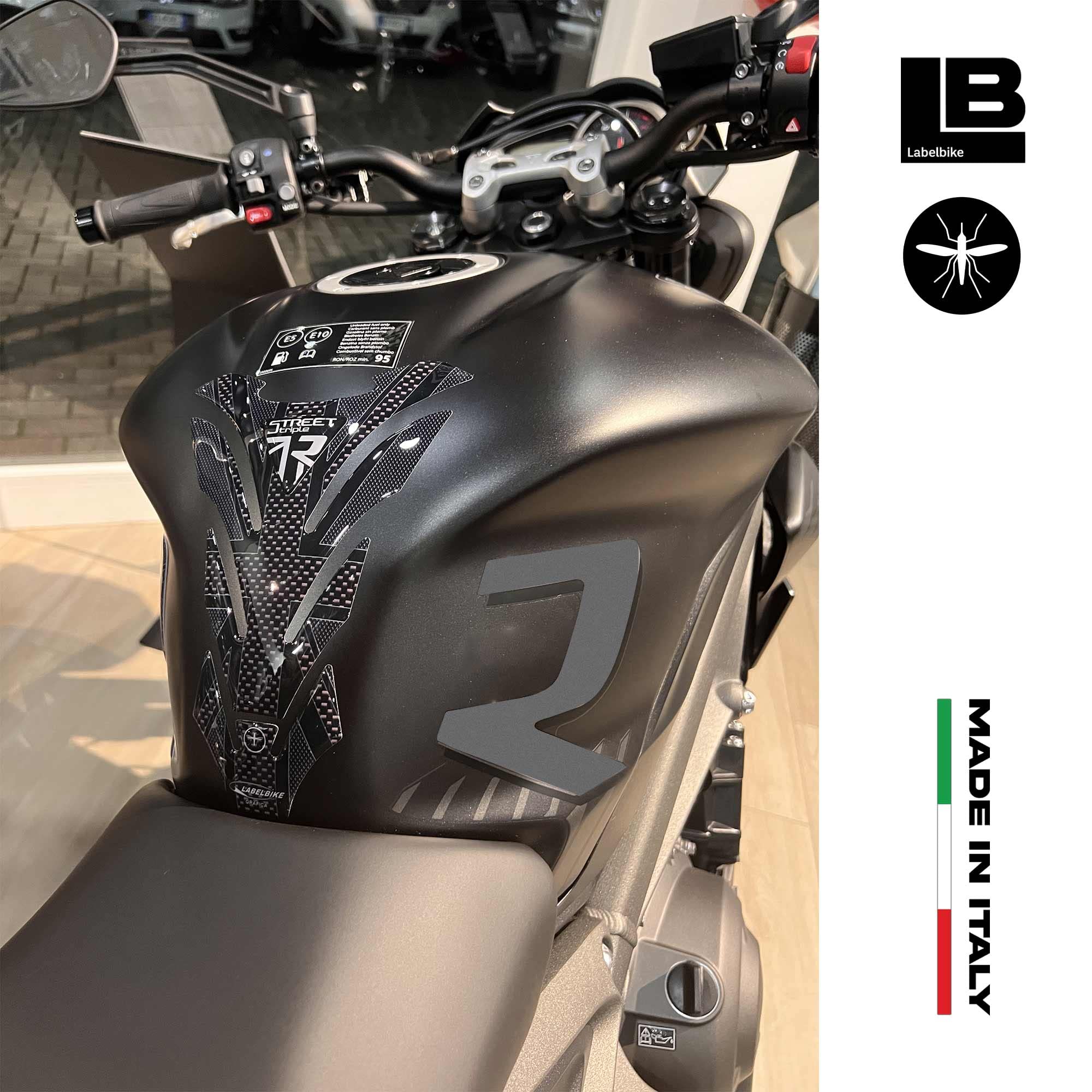 Paraserbatoio In Resina 3D Compatibile Con Ducati Scrambler Urban Motard 2022 - Modello GP-805, Made In Italy, Effetto Rilievo - 3