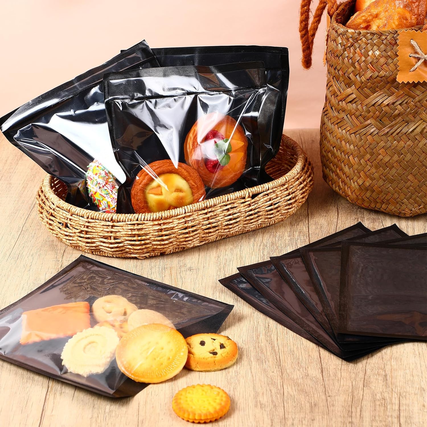 Yeaqee 1000 Pcs Bakery Bags 7.1 x 7.5 Inches Heat Sealable Donut Bag with Window Paper Sandwich Bag Grease Resistant Cookie Packaging Kraft Sleeves for Pastries Snacks Egg Biscuits Treat (Black)