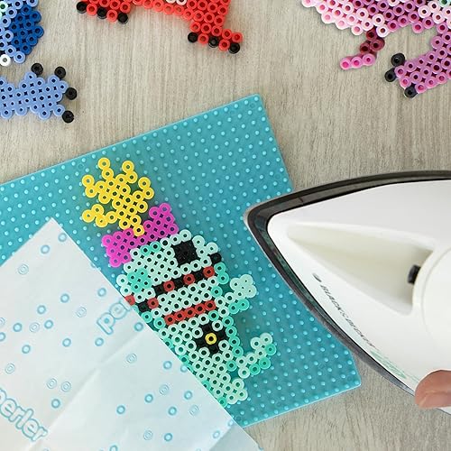 Vista 43 de Perler 80-57046 Disney El Rey León Fused Bead Kit de actividades de manualidades, incluye 9 patrones, multicolor, 2004 piezas