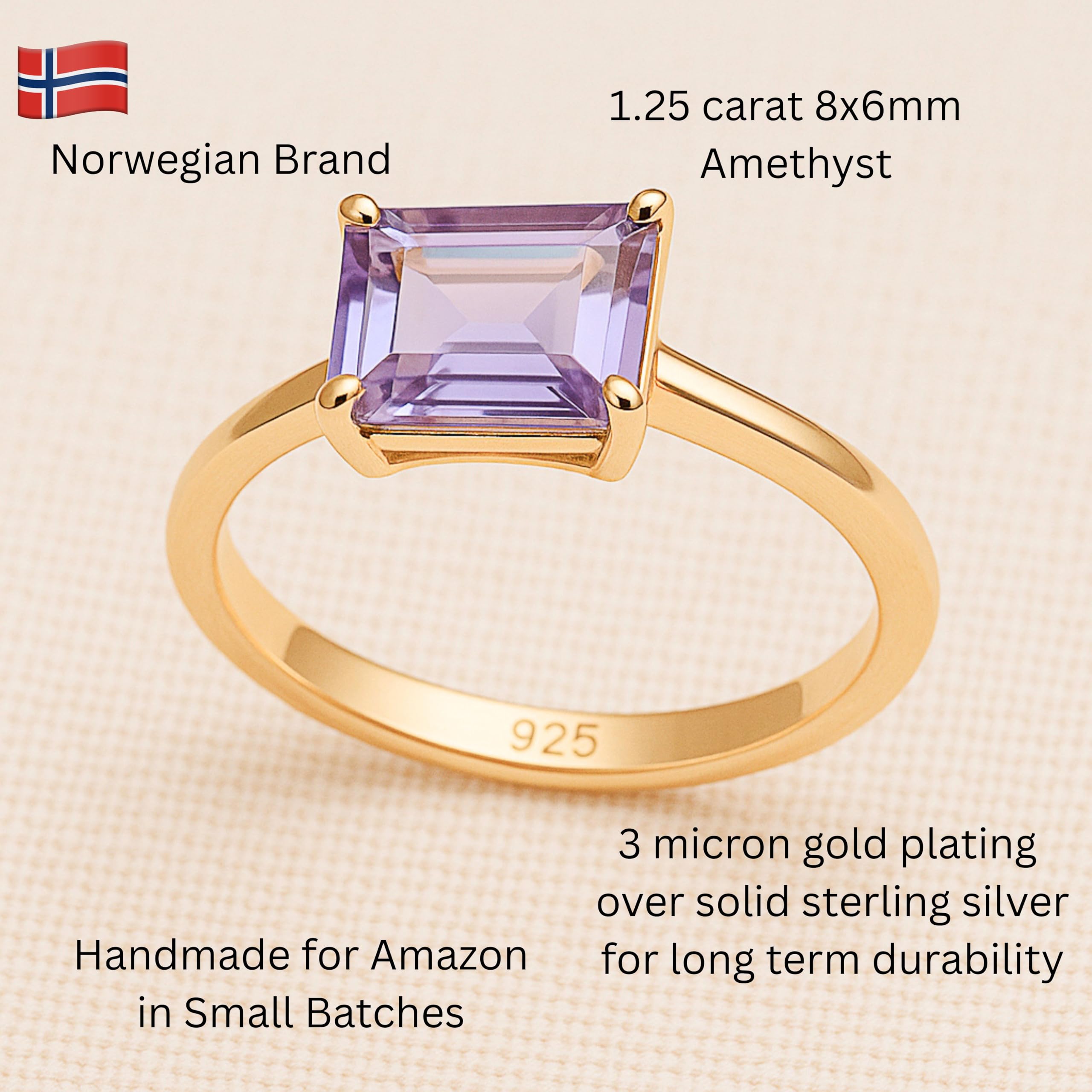Anillo de plata de ley bañado en oro con amatista talla baguette