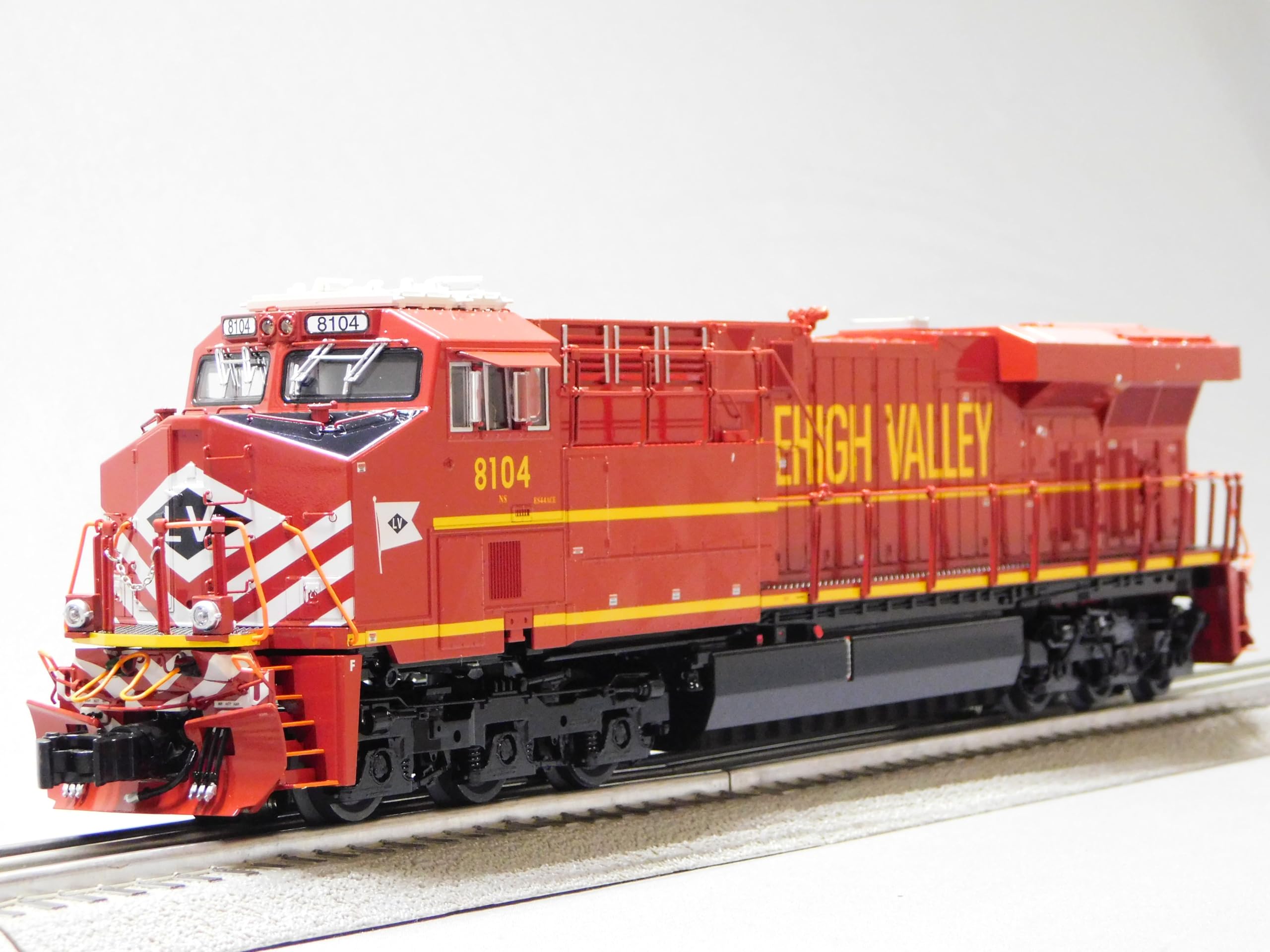 Lionel BTO Lehigh Valley Legacy ES44 Diesel Locomotive O Gauge 2433481