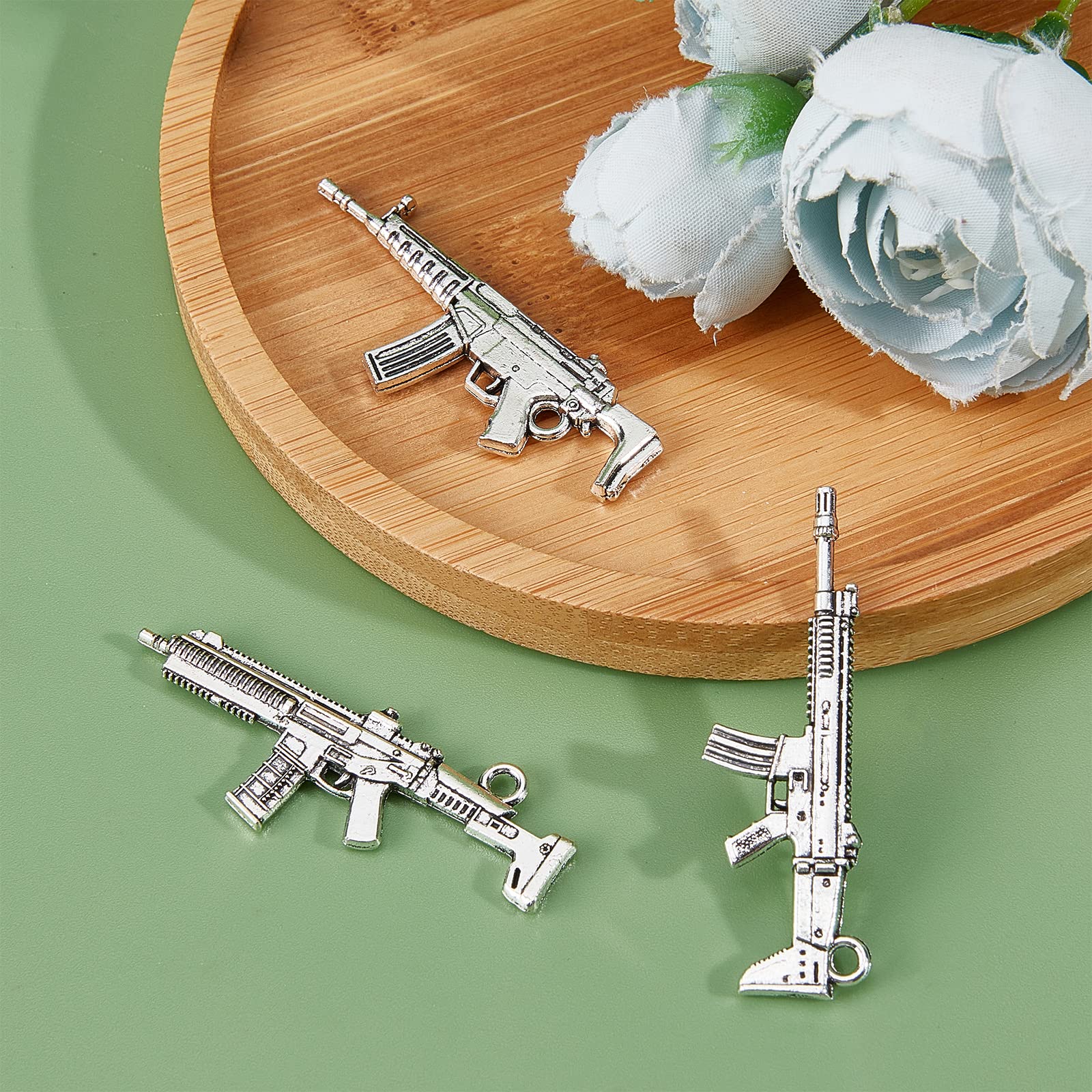 SUNNYCLUE 48 pcs 12 Styles Antique Argent Pistolet Pistolet Tir à l'arc