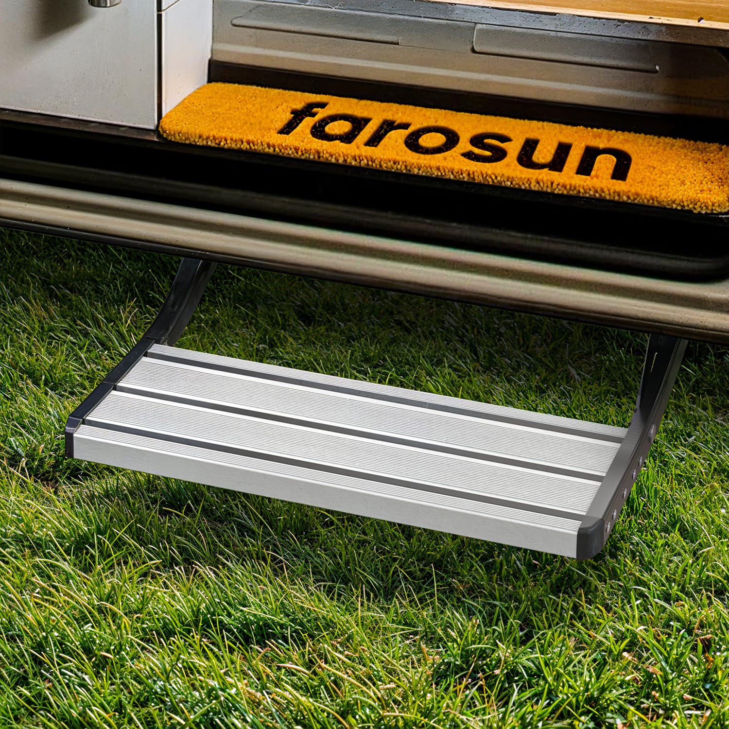 Trittstufe für Wohnmobil – Klappbare Einstiegshilfe aus Aluminium, 60x21x17cm, wetterfest, tragfähig bis 200 kg, rutschfest, einfache Montage, für Wohnwagen und Camper