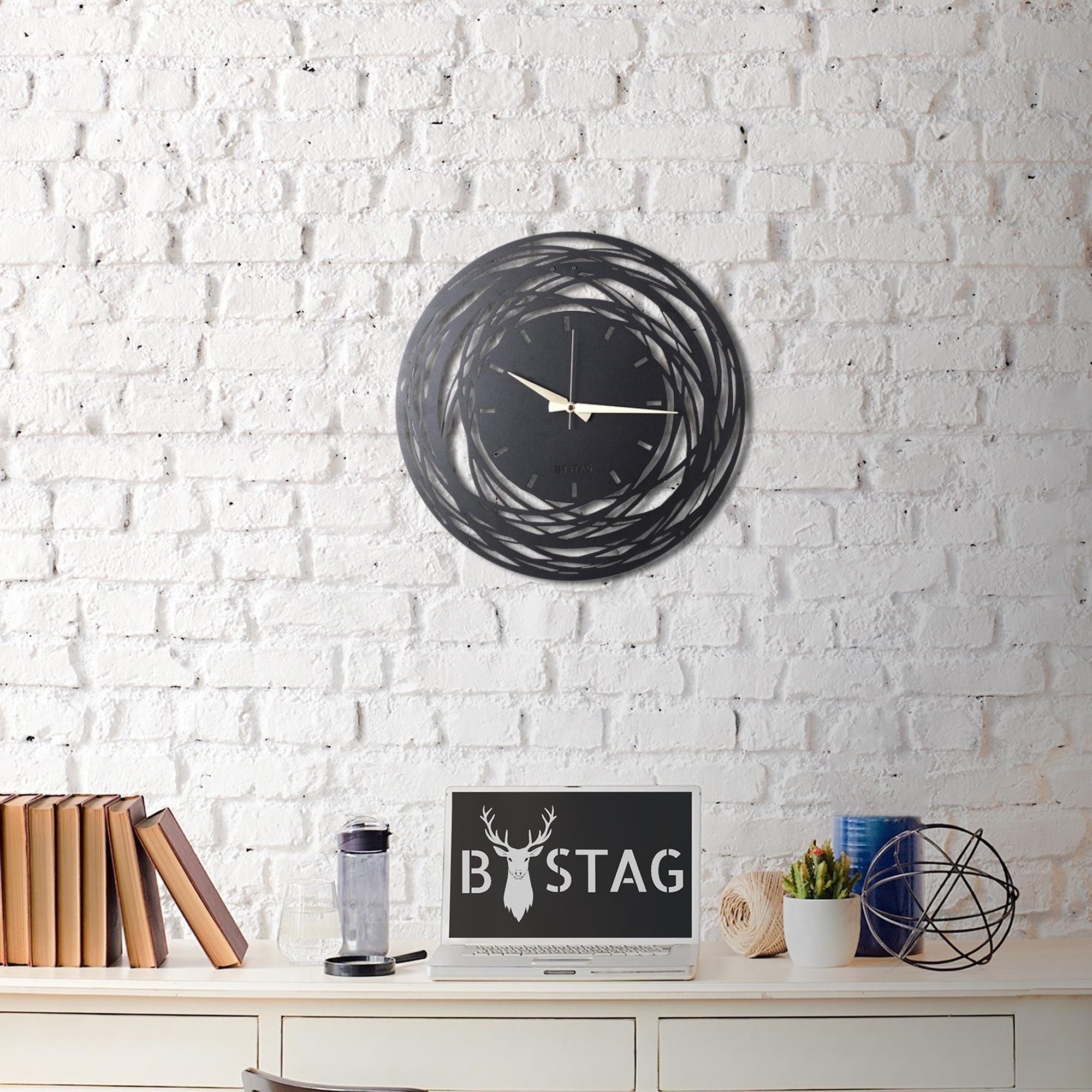 WELL HOME MOBILIARIO & DECORACIÓN Decorative metal wall clock with rotations style 50x50, Black/White - Image 3