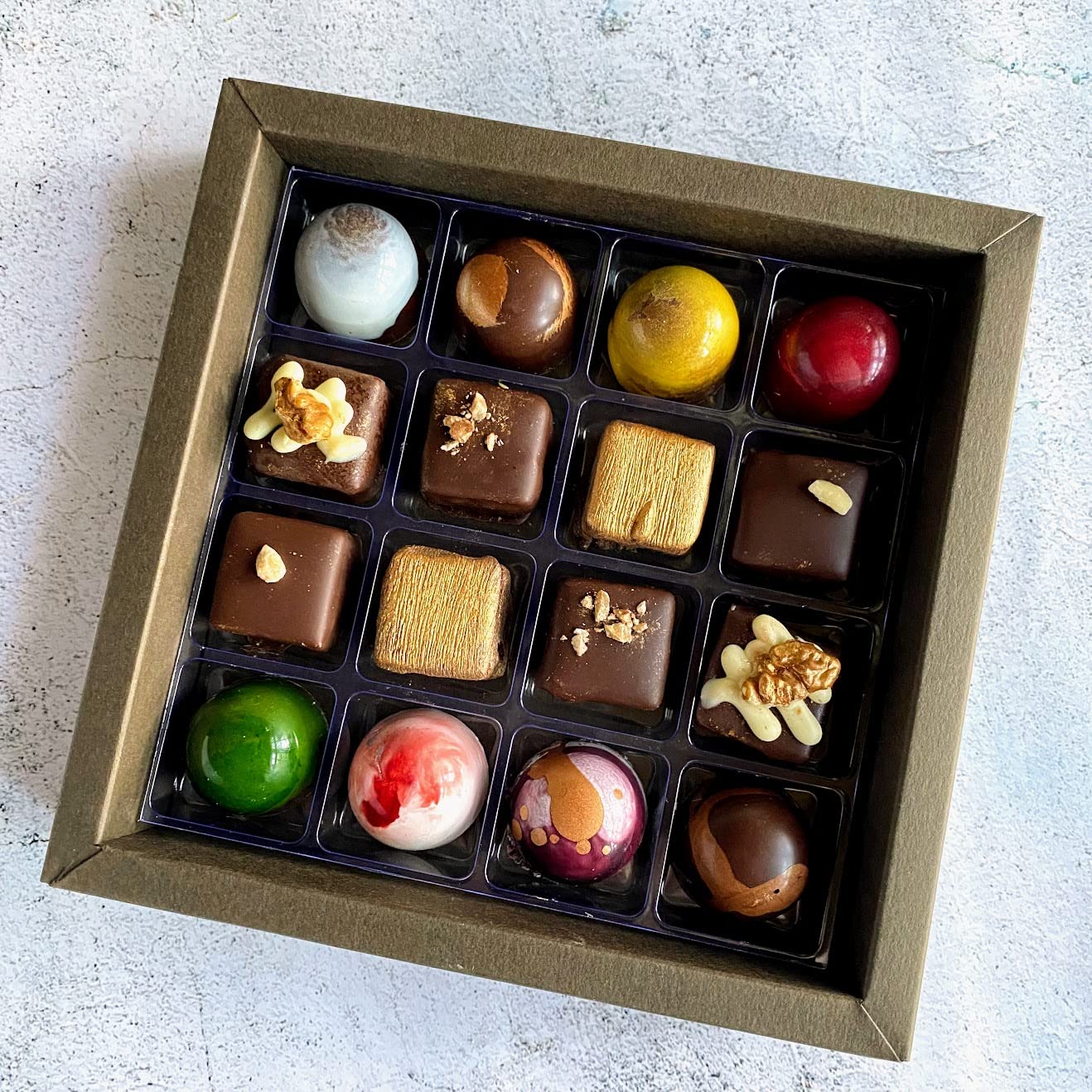 Eat to Fit Zuckerfrei Sweet N16 Pralinen ohne Zuckerzusatz -12 verschiedene Geschmacksrichtungen. Pralinen in handwerklicher Tradition hergestellt. Ohne Zucker(Saccharose)