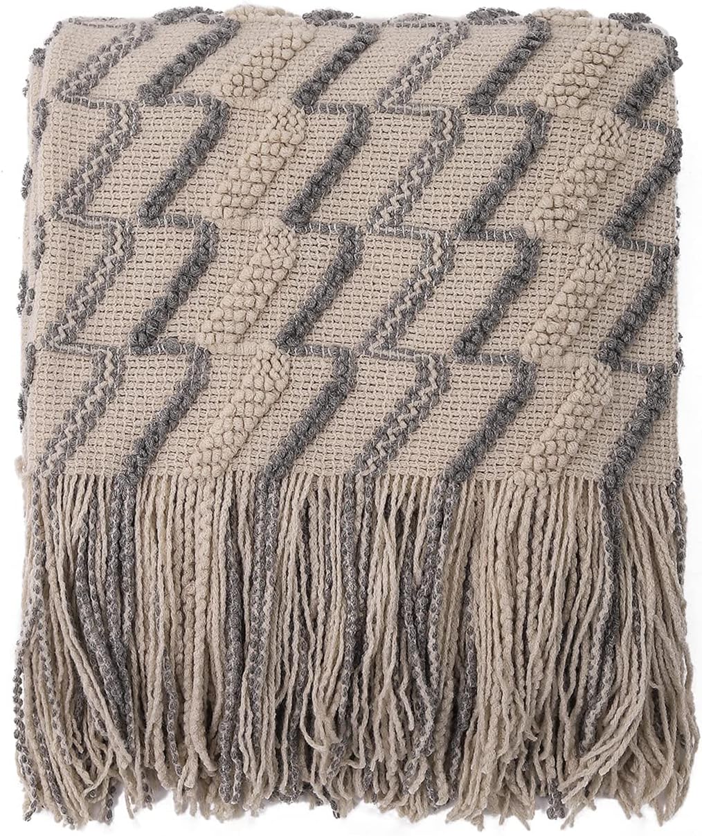 Bigreat Knitted Throw Blanket, 50x60 Inch, Textured Throw Blankets for Couch Bed Sofa Travel, Knit Woven Blanket for Women, Men and Kids, Boho Decorative Blanket with Tassels