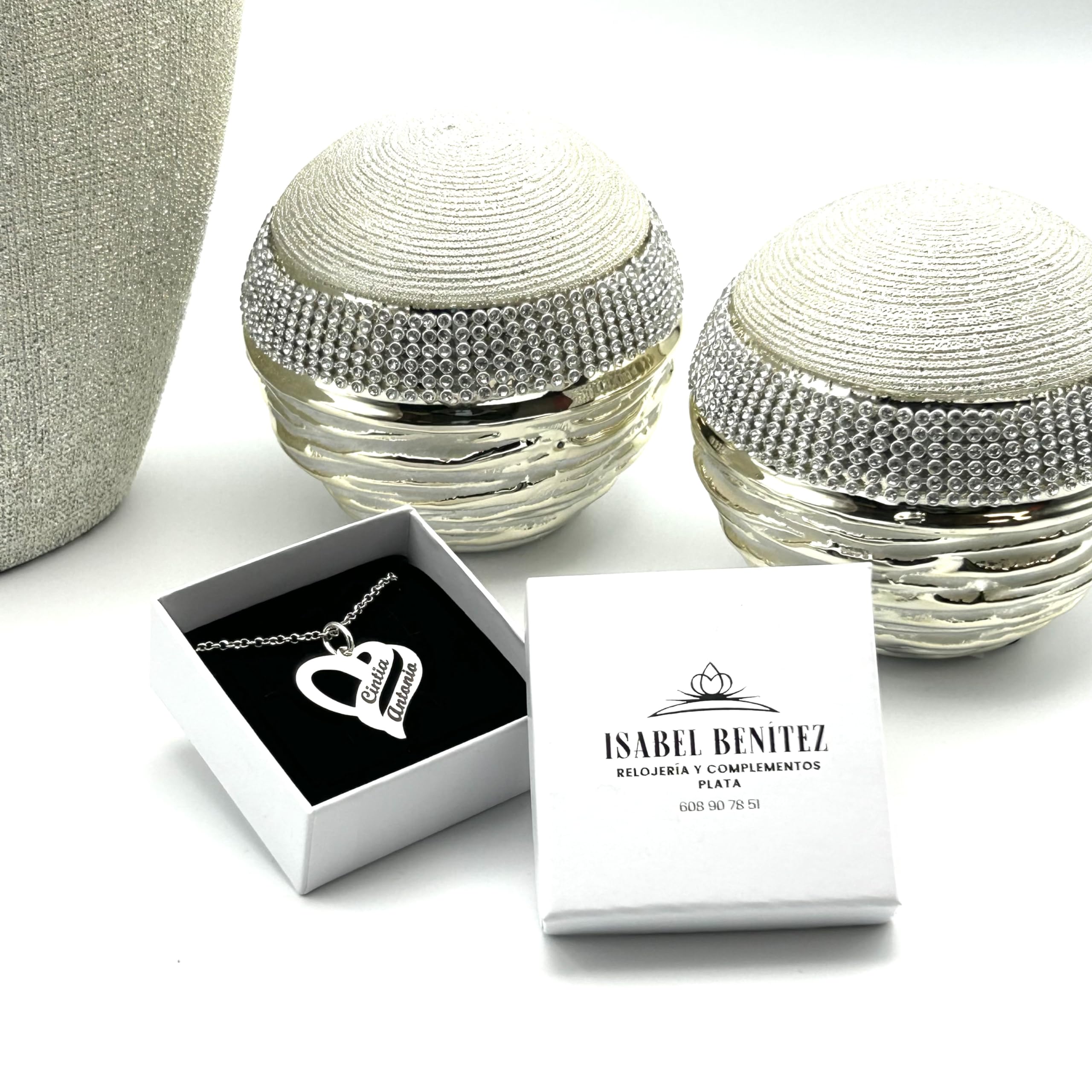Collar Corazón en Plata de Ley 925 para Mujer personalizable con Nombres. Cadena de 45 cm. Ideal para regalar a madres, abuelas en Cumpleaños, Día de la Madre, Navidad. Hecho en España