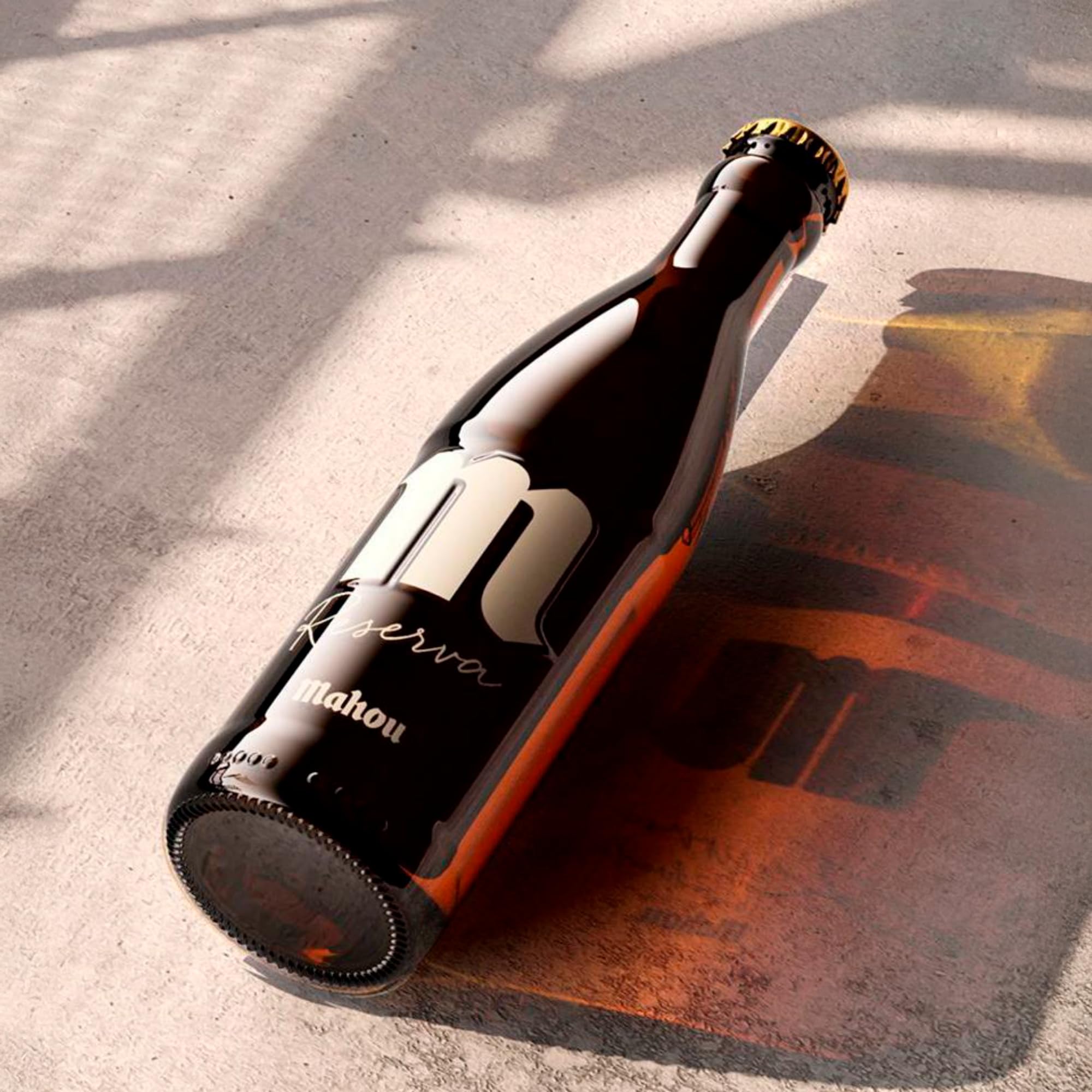 Mahou Reserva Cerveza, Pack 24 Botellas 33 cl - 6,3% Vol con Cuerpo y un Toque Intenso