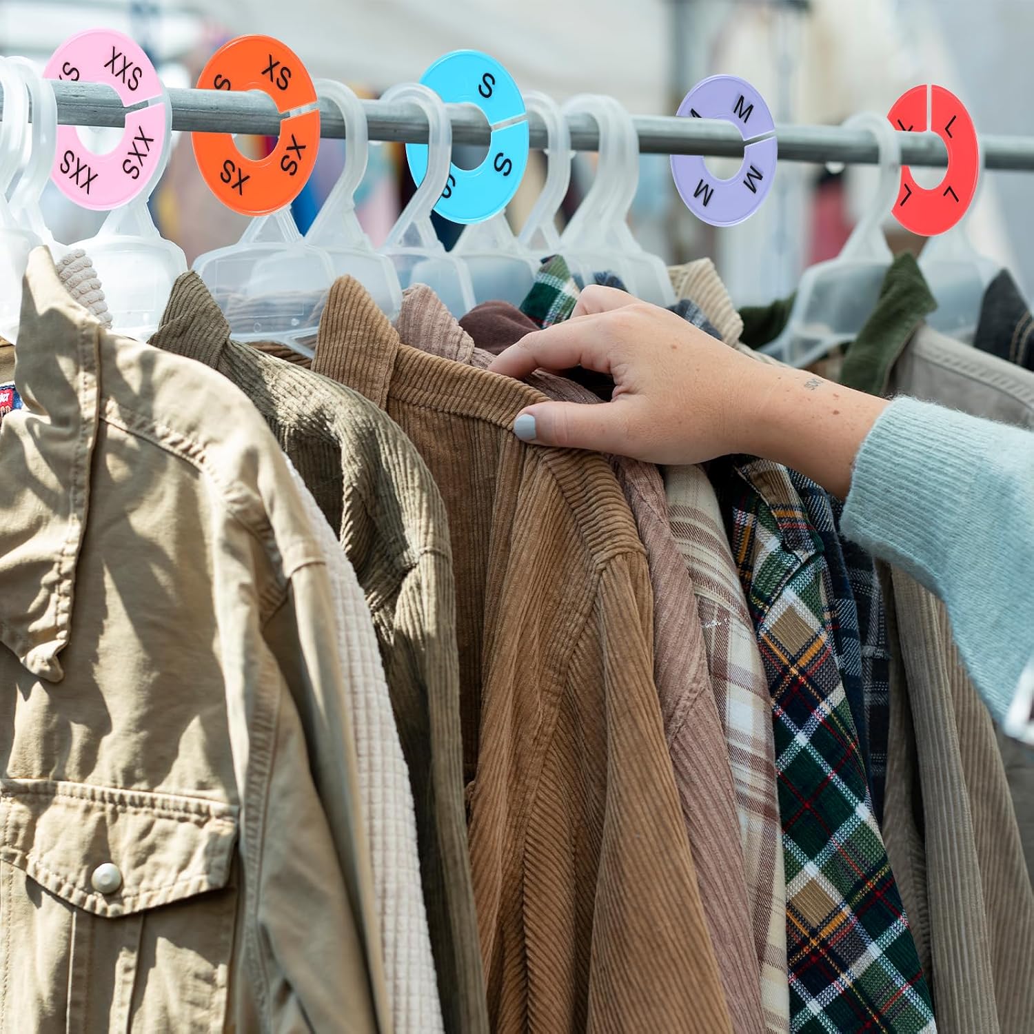 8 PCS Clothing Size Dividers, Closet Dividers for Hanging Clothes, Color Plastic Clothing Rack Size Divider Round Colorful Plastic Hanger Tags Reusable Clothes Divider for Racks in 8 Sizes 2XS - 3XL