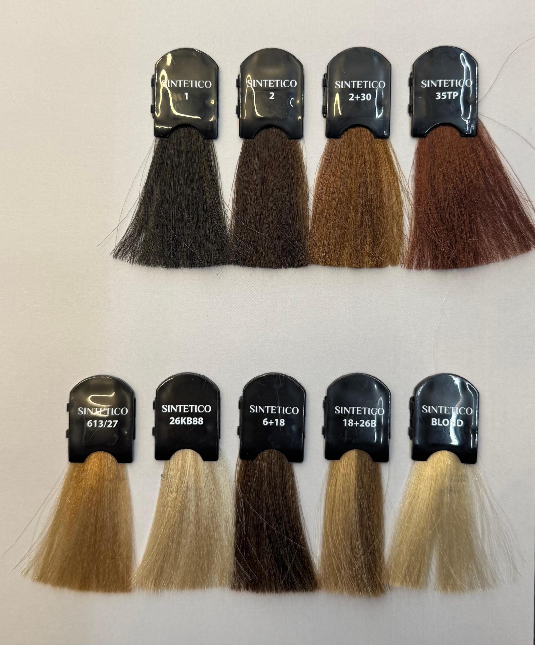 JaDy Coda per Capelli in Fibra Sintetica - Leggera, Morbida e Naturale (CODA BEATRICE 70CM FISSAGGIO CON PINZA - COLORE 613/27 BIONDO CHIARO)