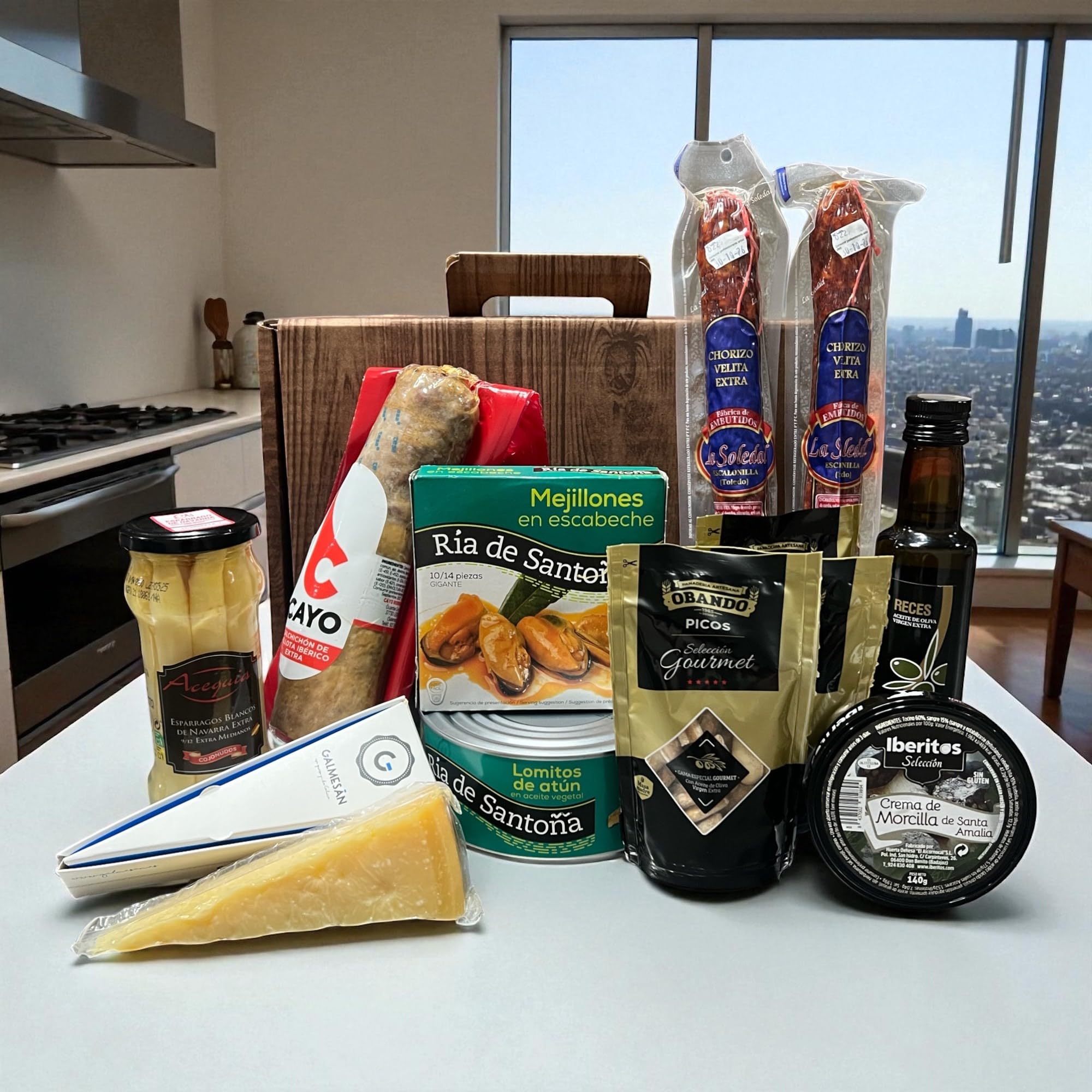 VEMOSA Iberian Gourmet Gift Basket for Christmas | Assortment of Selected Products with Sausages, Gallego Cheese, Preserved Ria de Santoña, Olive Oil and Artisan Details in Elegant Box in use