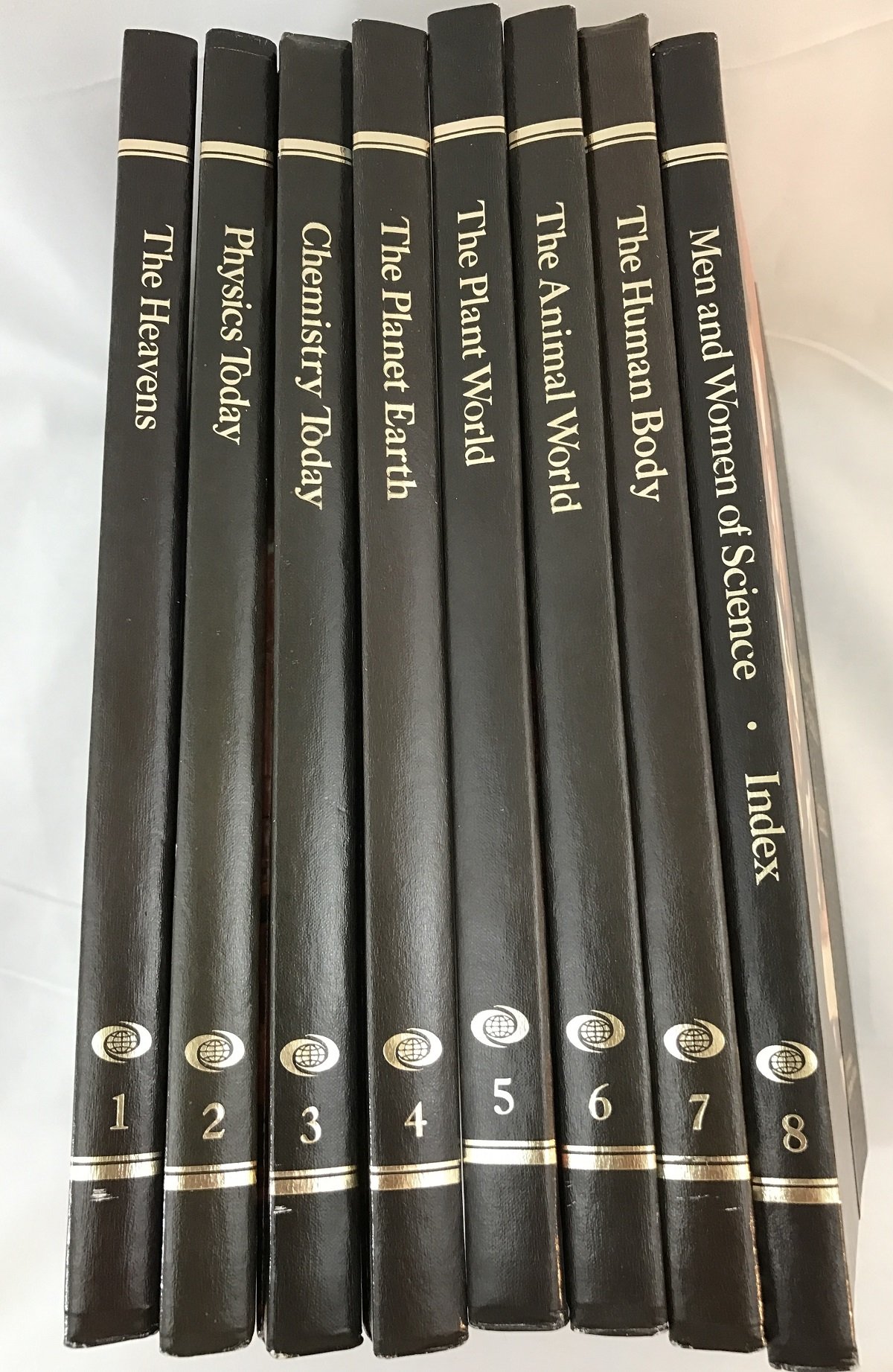 ワールドブック百科事典【The World Book Encyclopedia】 The World Book Encyclopedia (26 Volumes): World Book, Inc