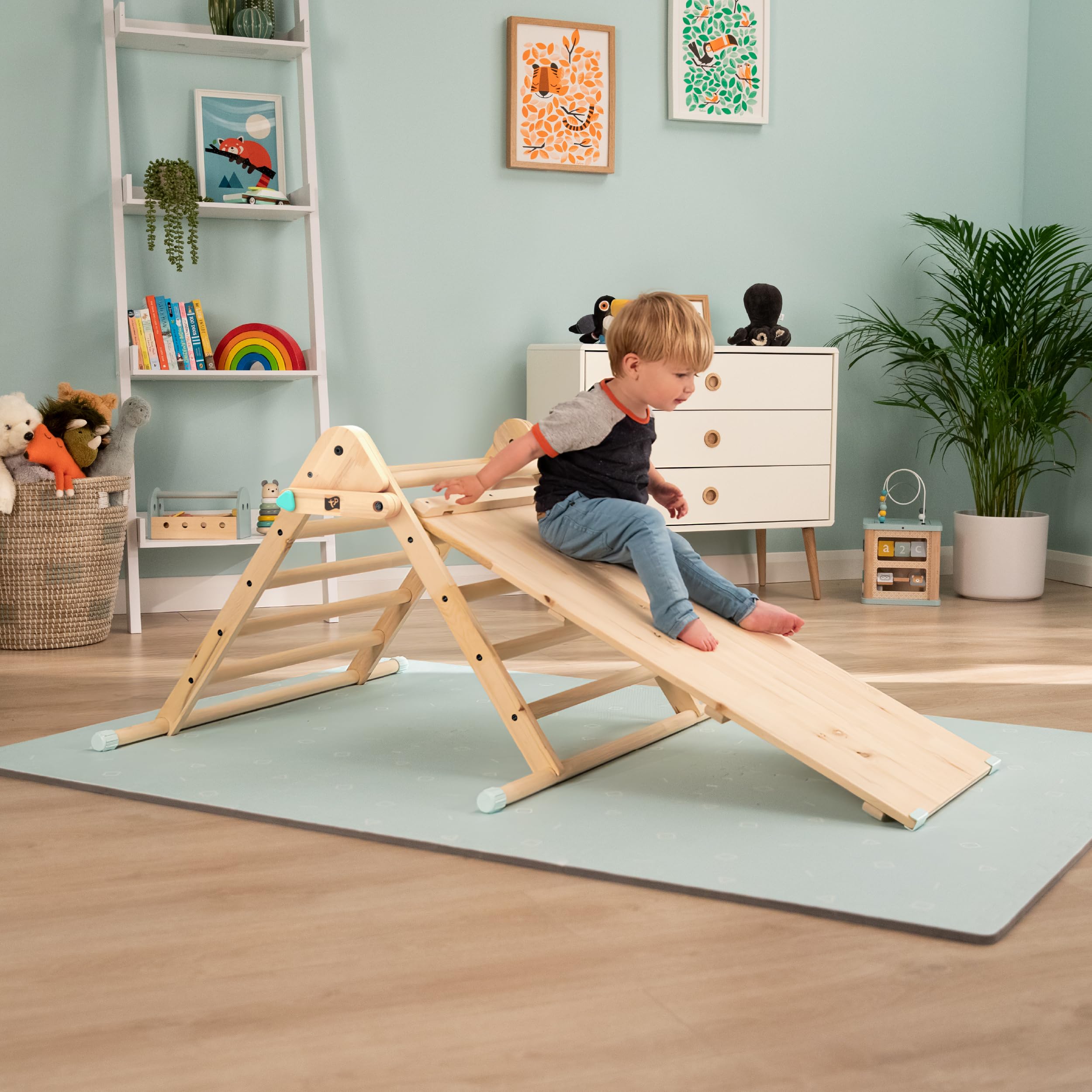 TPToys Active-Tots Pikler-Stil Holzleiter für Babys und Kleinkinder, Rutsche oder Brücke, zur Verwendung mit TP-Dreieck oder Kletterwürfel, interatives Spielen, ab 12 Monaten, Holz