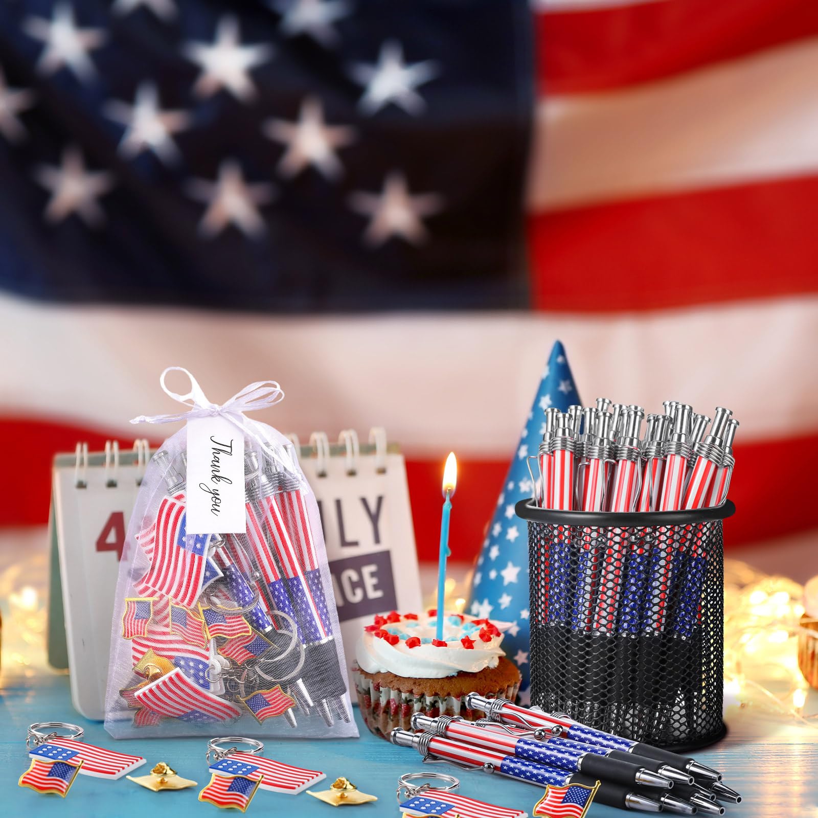 Veteranentag Geschenk-Set 250 Stück – Mit USA-Flaggen Pins, Stiften, Schlüsselanhängern & Karten
