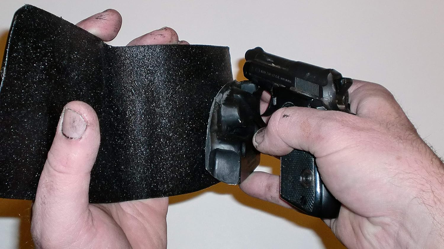 Wallet Holster for Full Concealment - Beretta Bobcat 21A